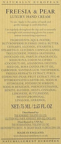 Miniatura 3 de Naturally European Freesia & Pear - Crema de manos de lujo en caja, 20% manteca de karité, 2.5 fl oz, combate la piel seca de esas manos