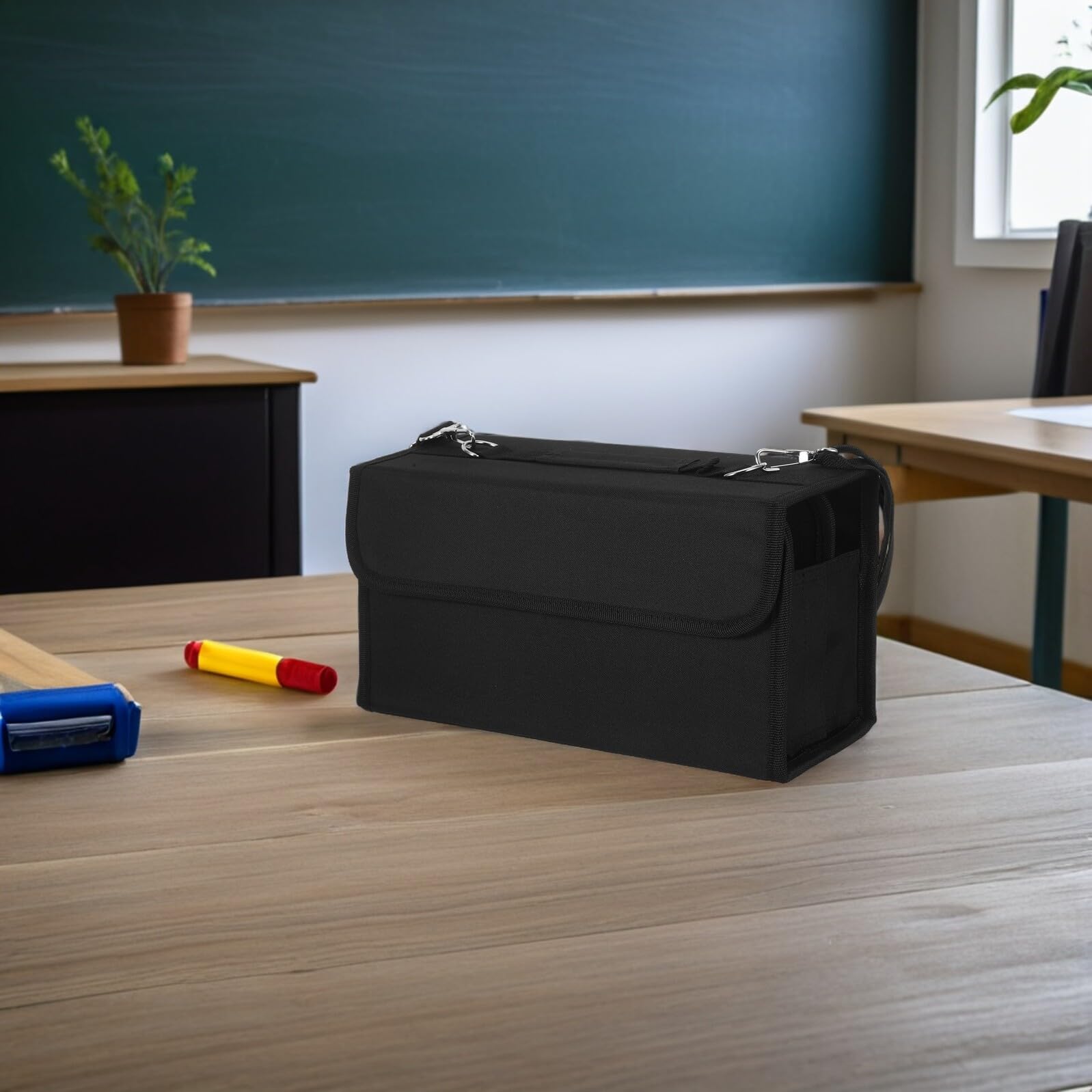 Custodia per Pennarelli con Maniglia per Trasporto Comodo e Protezione Sicura con 80 Scomparti Nero Porta Pennarelli Artistici e Materiali da Ufficio per Hobby Creativi e Arte