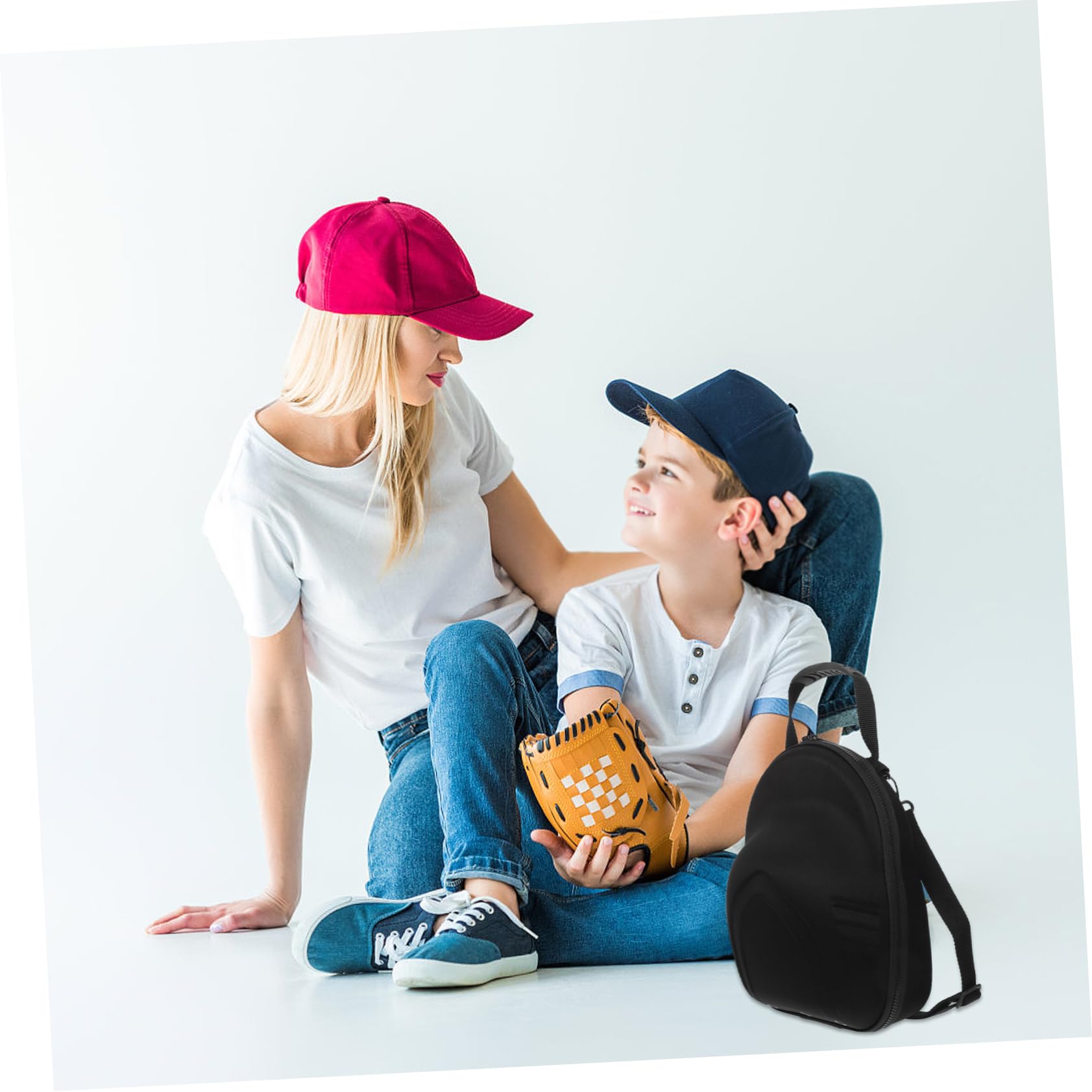 OFFSCH Baseball Cap Holder Case Portable Travel Storage Bag for Hats with Adjustable Shoulder Strap Stylish and Lightweight Design for Organized