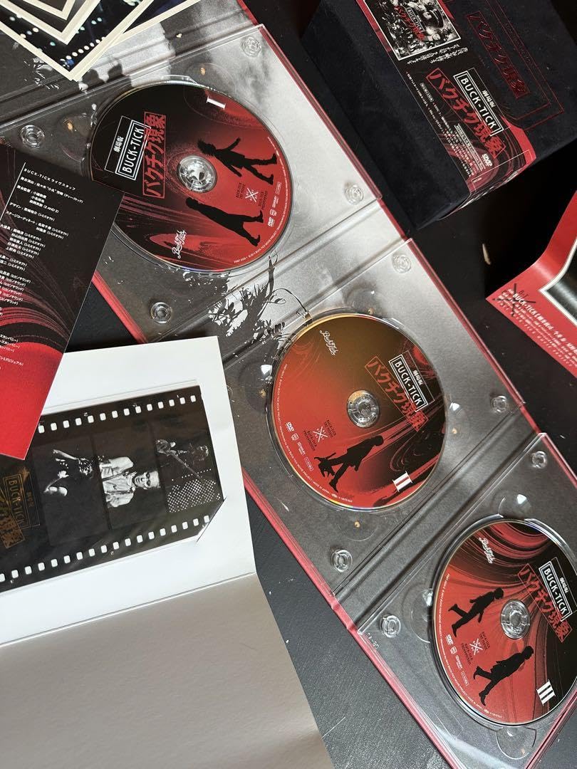 Amazon.co.jp: 劇場版バクチク現象 通販限定化粧 DVD : パソコン