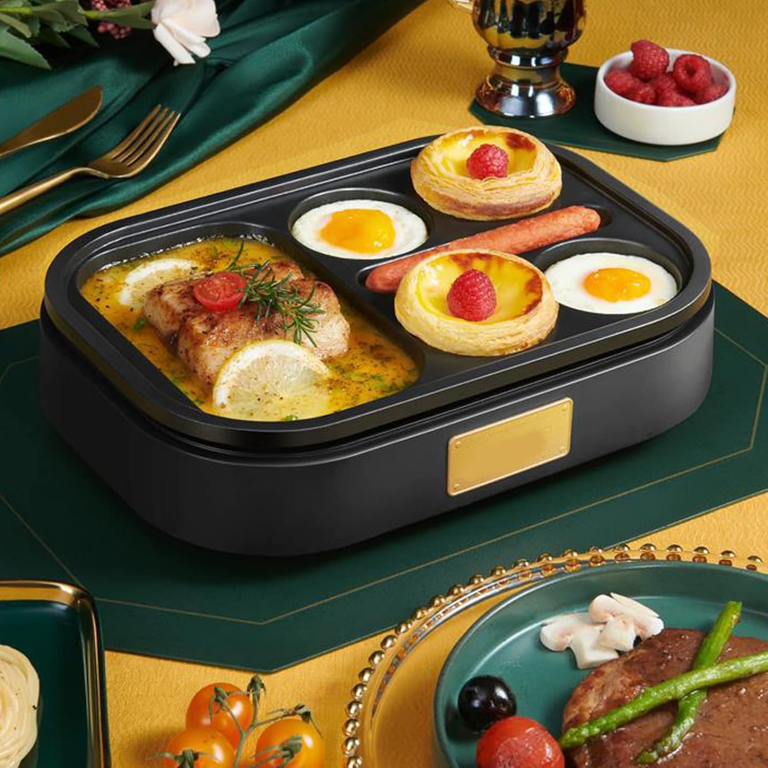 Egg Frying Pan, Electric Egg Cooker with 6 Cup Egg Frying Pan Breakfast Maker Easy Heating for Lunch Dinner Snacks Making (With Pot Cover)