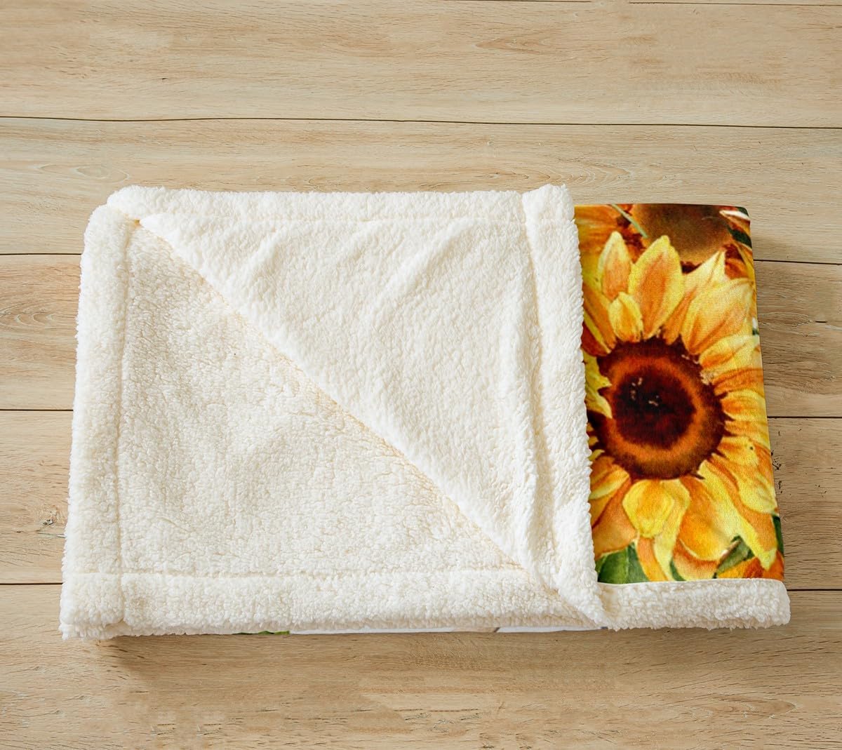 Feelyou Cute Bee Fleece Throw Blanket Cartoon Bee Sunflower Printed Sherpa Blanket for Kids Boys Girls Flower Floral Plush Blanket Bee Happy Fuzzy Blanket for Sofa Bed Couch,Twin 60x80 Inches