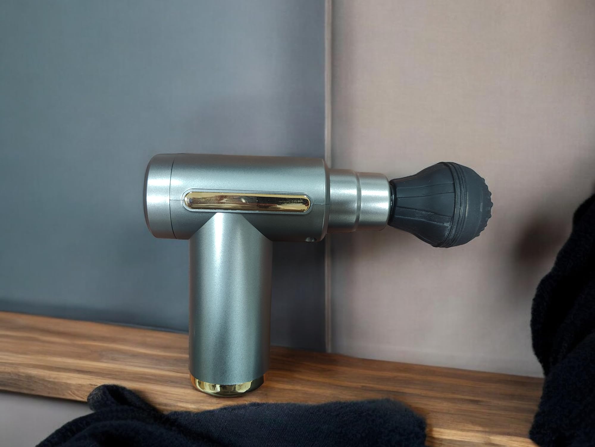 Veayva Low-Intensity Single-Head Massage Gun for Gentle Muscle Relief adjustable modes (B0DF2YZ1TH) Amazon Price History, Amazon Price Tracker