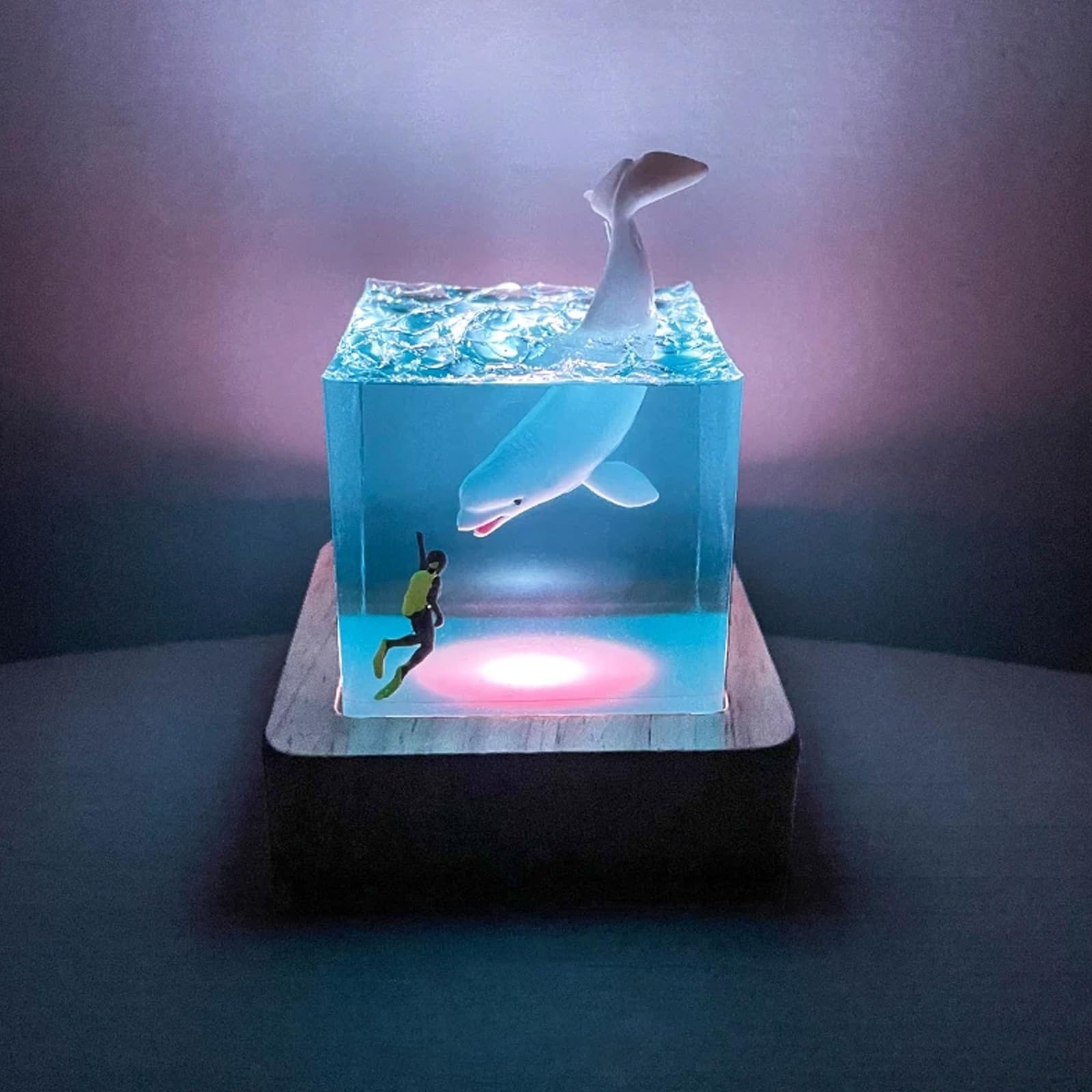 Lampada artigianale in resina, diorama squalo balena realistico, luce notturna decorazione marina, lampada da tavolo USB per camera e scrivania(B,With base 5cm/2.0in)