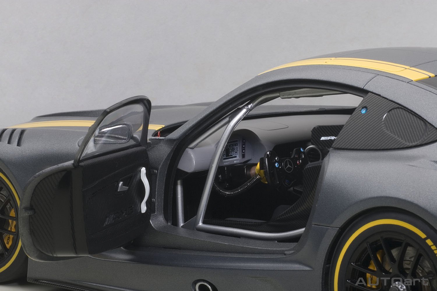 Amazon | AUTOart 1/18 メルセデス・AMG GT3 プレゼンテーションカー
