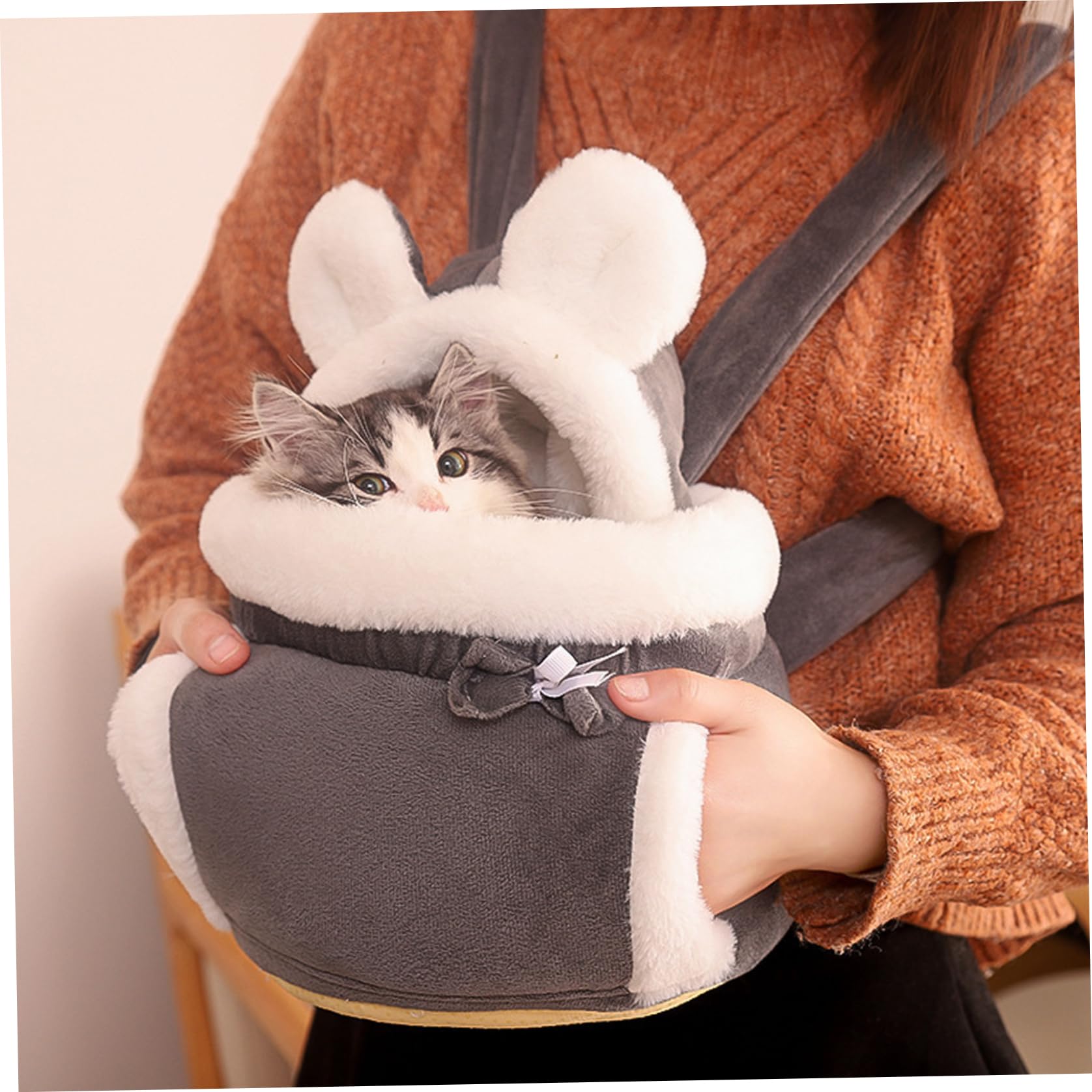 Pastoralist Cat Bag Carrier, Plush Warm Front Cat Backpack with Side Pockets, Small Cat Dogs Carriers, Cat Carrier Bag, Pet Hanging Chest Bags for Travel Outdoor (M, within 6kg)
