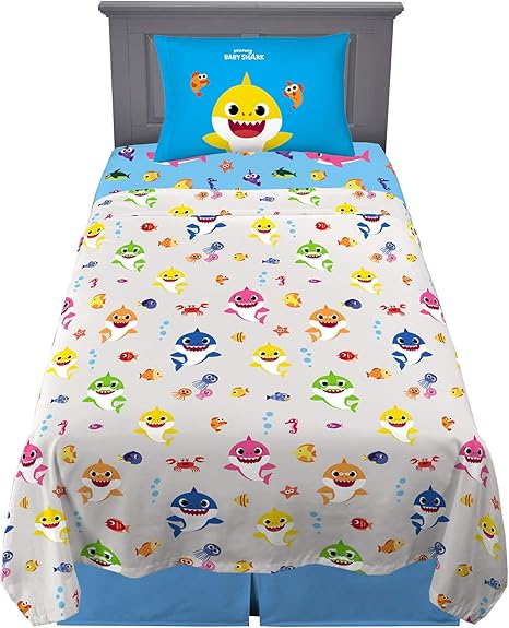 baby shark comforter set