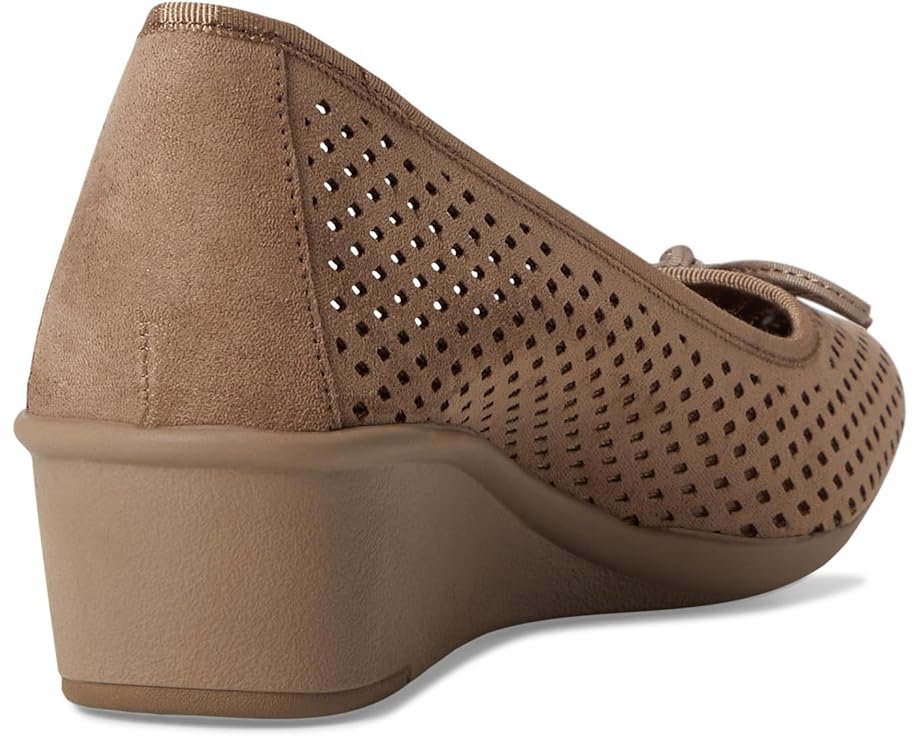 Anne Klein Winslet - Back View