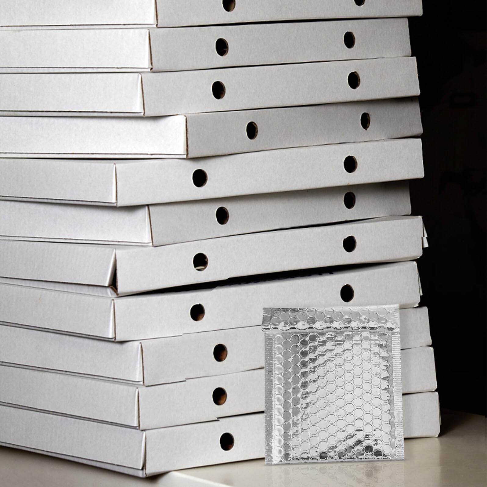 100 Pezzi Buste Imbottite Argento in Makrofol con Cuscinetti D'aria Resistenti All'acqua per Uffici e Confezionamento Chiusura Autoadesiva per Accessori Moda e Strumenti Make Up