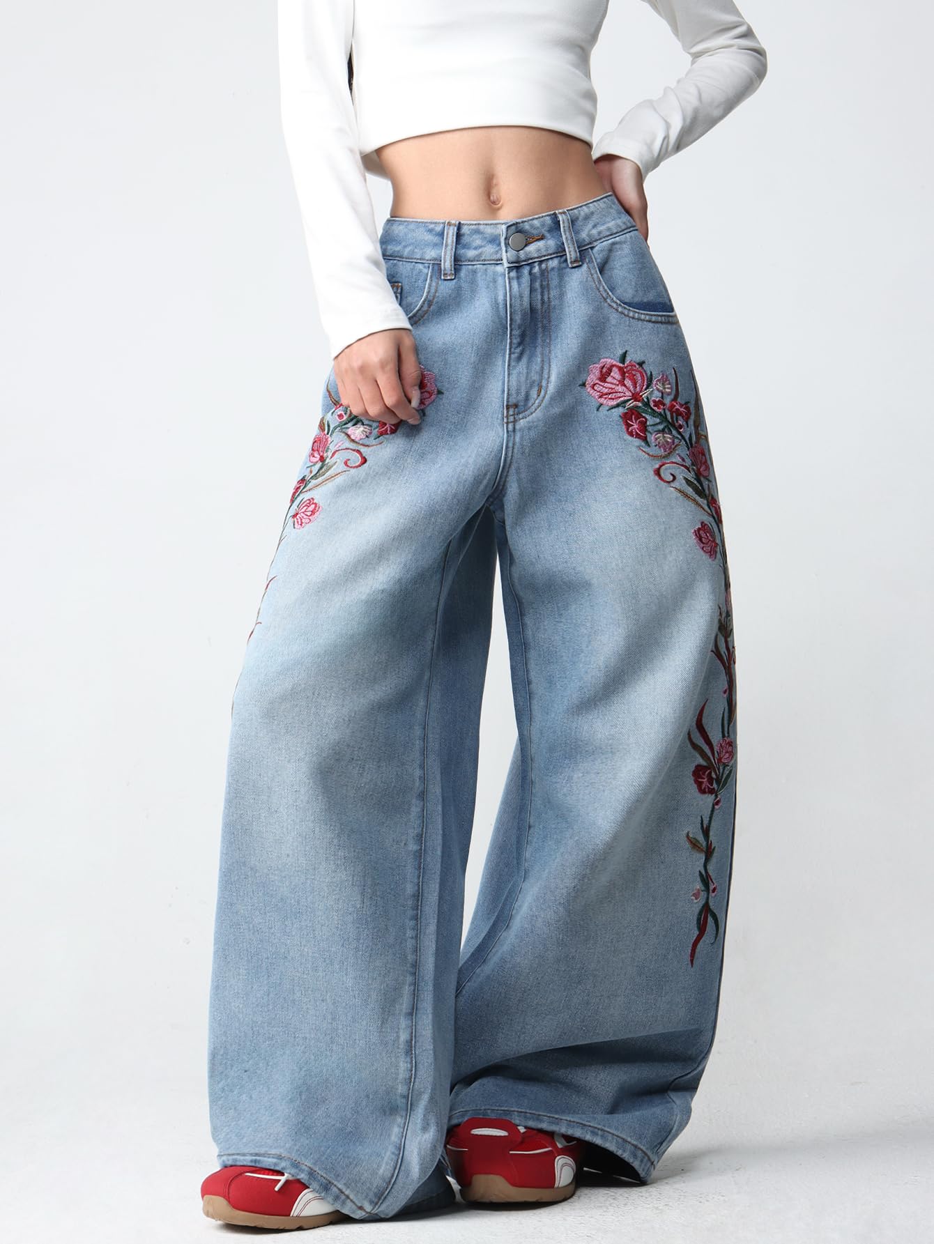 Weit geschnittene Damen Baggy Jeans mit Blumenstickerei | Lässige Jeans im entspannten Schnitt, 5 Taschen, Skater-Streetwear, stylisch, Y2K-Hose (2000er), lockere Passform, Hip-Hop