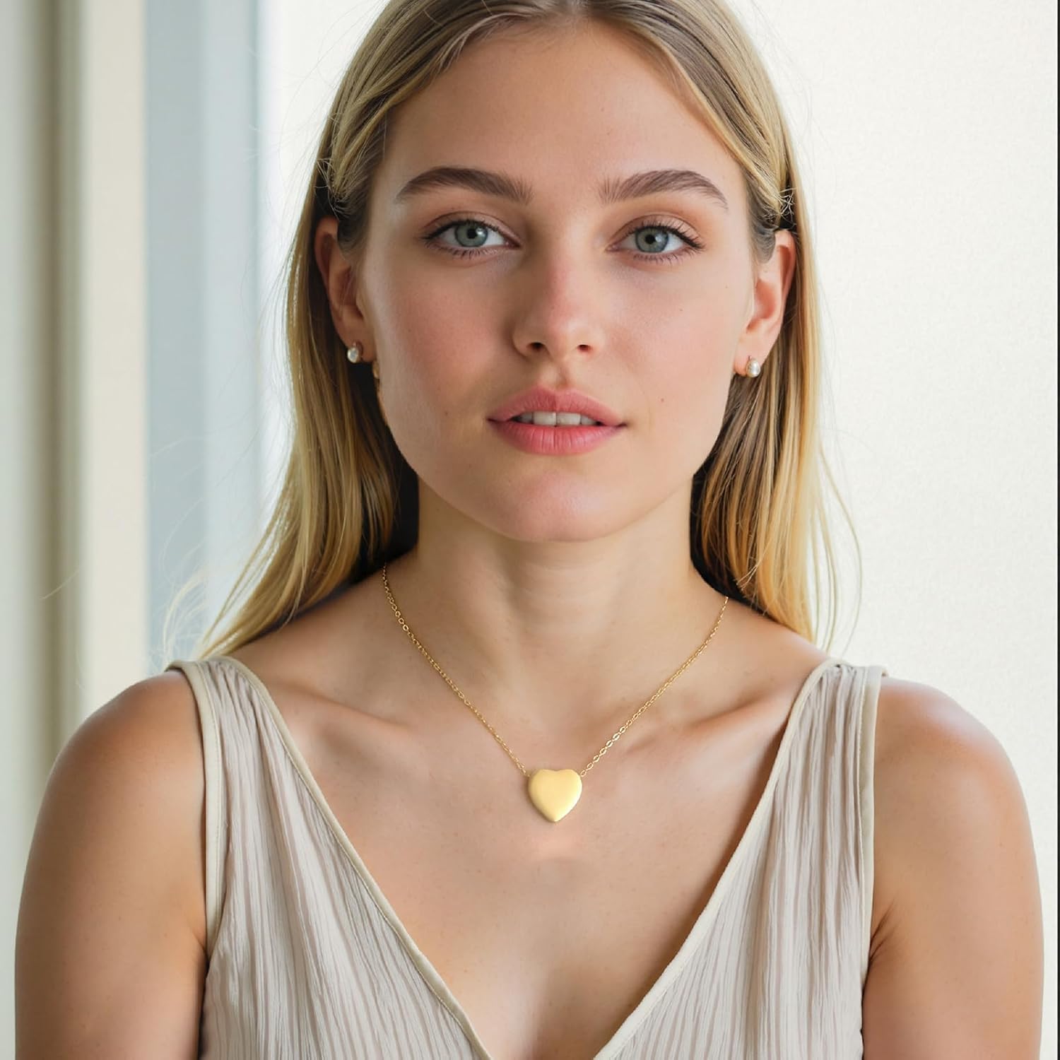 Heart Cremation Urn Necklace for Ashes for Women Men Cremation Locket Jewelry with Keepsake Urn Memorial Ash Jewelry