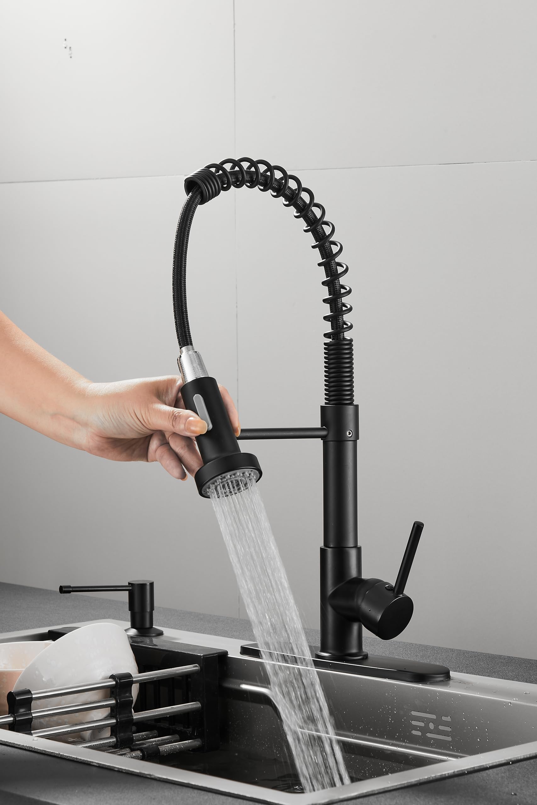 STANEW Robinet de Cuisine avec Douchette Pivotante 360°, 2 Modes de Pulvérisation, Design Économiseur d'Eau, Installation Facile, Noir