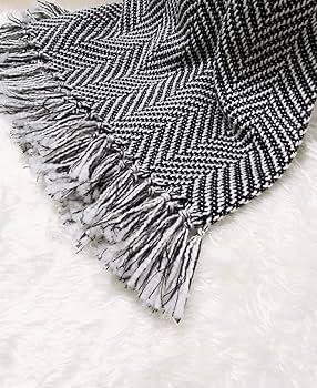 モ*モ様 Glen Fyne スコットランド製 ヘリンボーン柄ウールフリンジスト モ*モ様 Glen Fyne スコットランド製 ヘリンボーン柄ウール