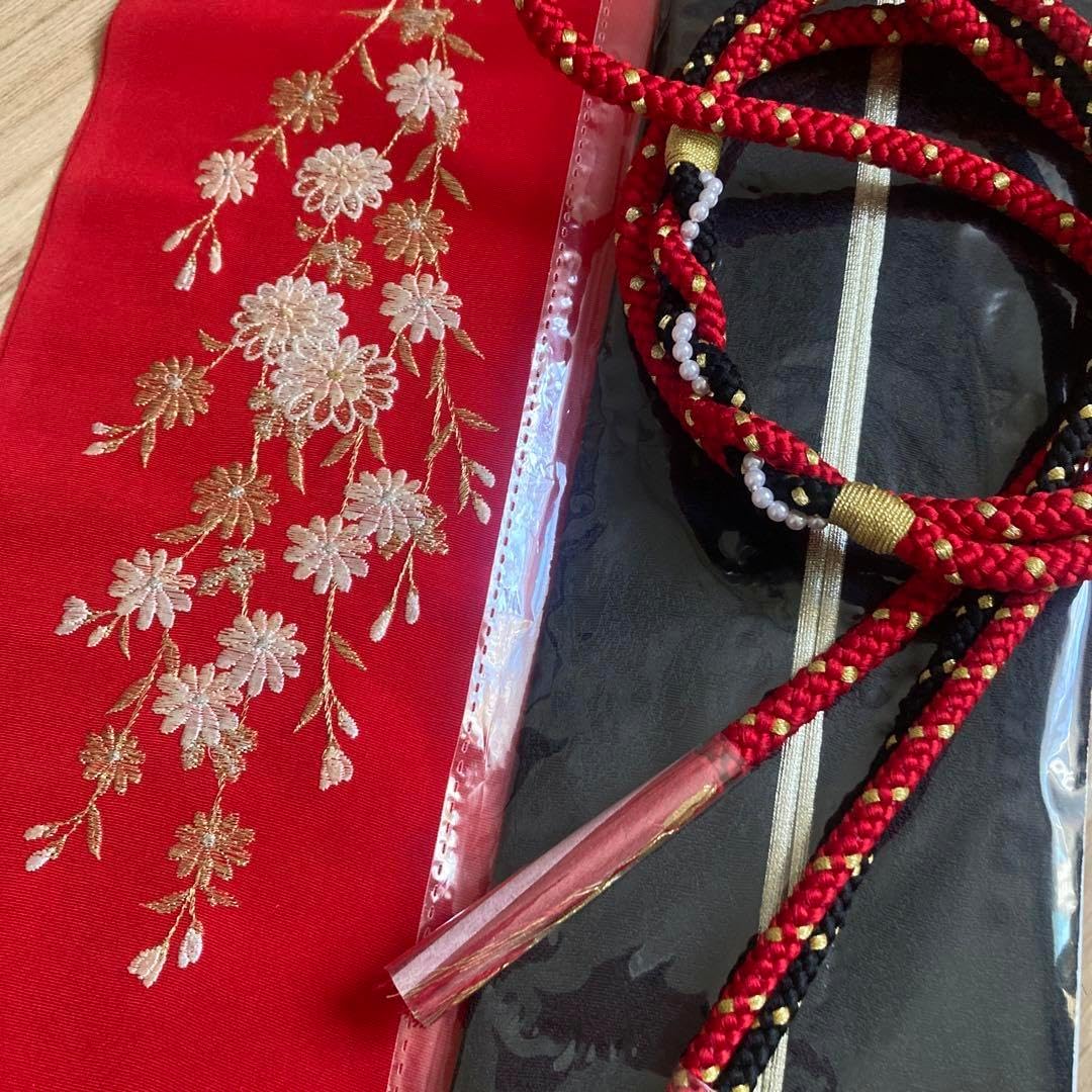 ヴァイオレット・ルフレ♦︎重ね衿 刺繍半衿　マルチレース　正絹帯締め　お飾り2点 ヴァイオレット・ルフレ♦︎重ね衿 刺繍半衿 マルチレース 正絹