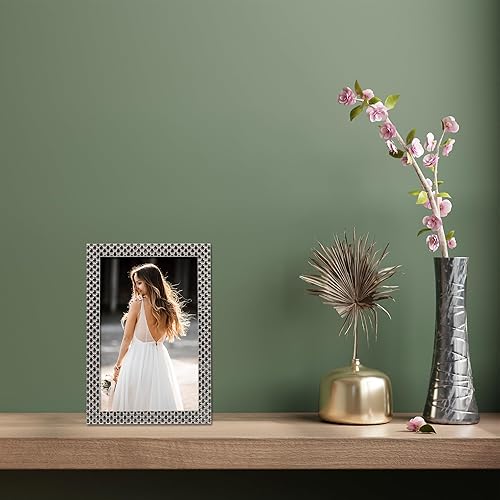 Miniatura 3 de Lawrence Frames Marco de fotos con diseño de pulsera de metal fundido, 4 x 6, color plateado
