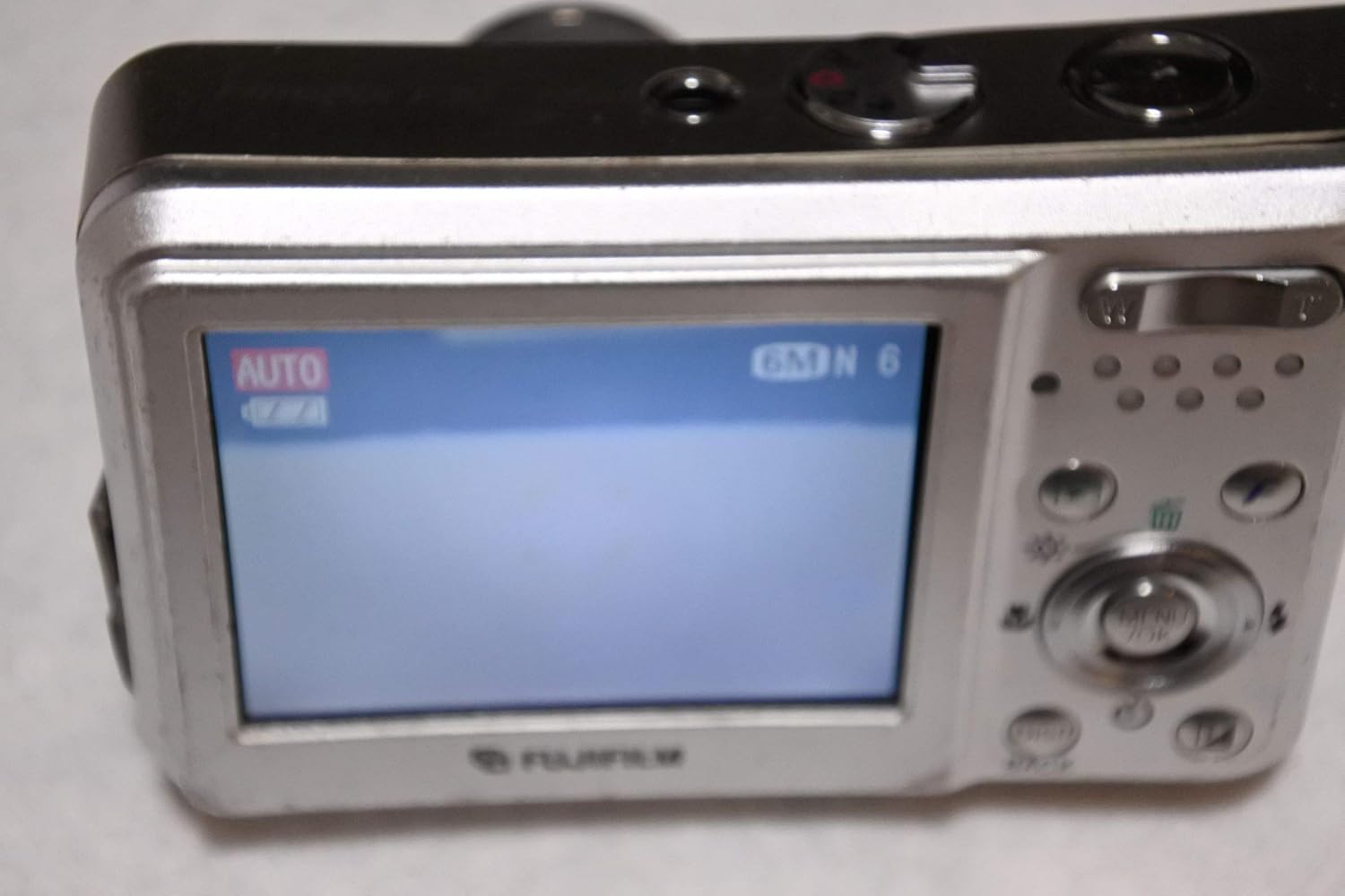 Fujifilm FinePix F30 デジタルカメラ+xDカード(1Gb) Fujifilm FinePix F30 デジタルカメラ+xDカード(1Gb)