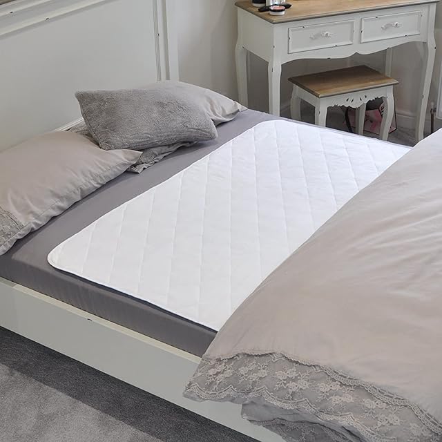 Waterproof bed pad by GuardedSleep | Premium quality washable bed wetting sheet for adults or children with incontinence | Suitable for double and single size beds | Slip resistant