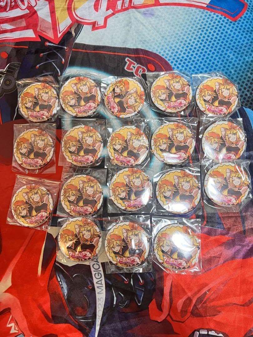 Amazon.co.jp: マジカルミライ2023 鏡音リン レン 缶バッジ 18個