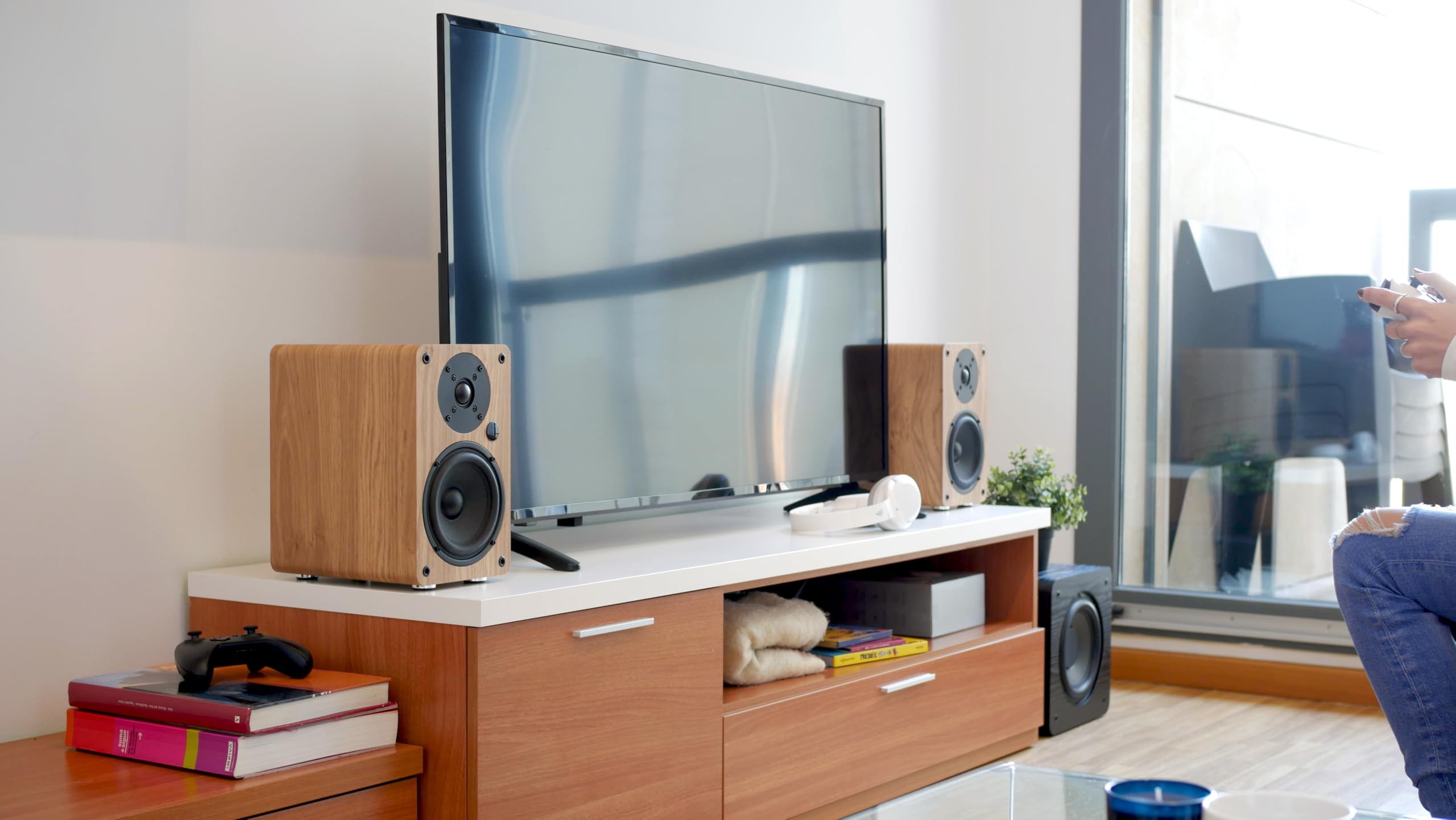 VULKKANO SUB8 Subwoofer Activ 8 Zol, Verstärkte mit 80W RMS, Frequenz de 40 Hz - 250 Hz, Crossover Einstellbar, Home HiFi Audio & Cinema.