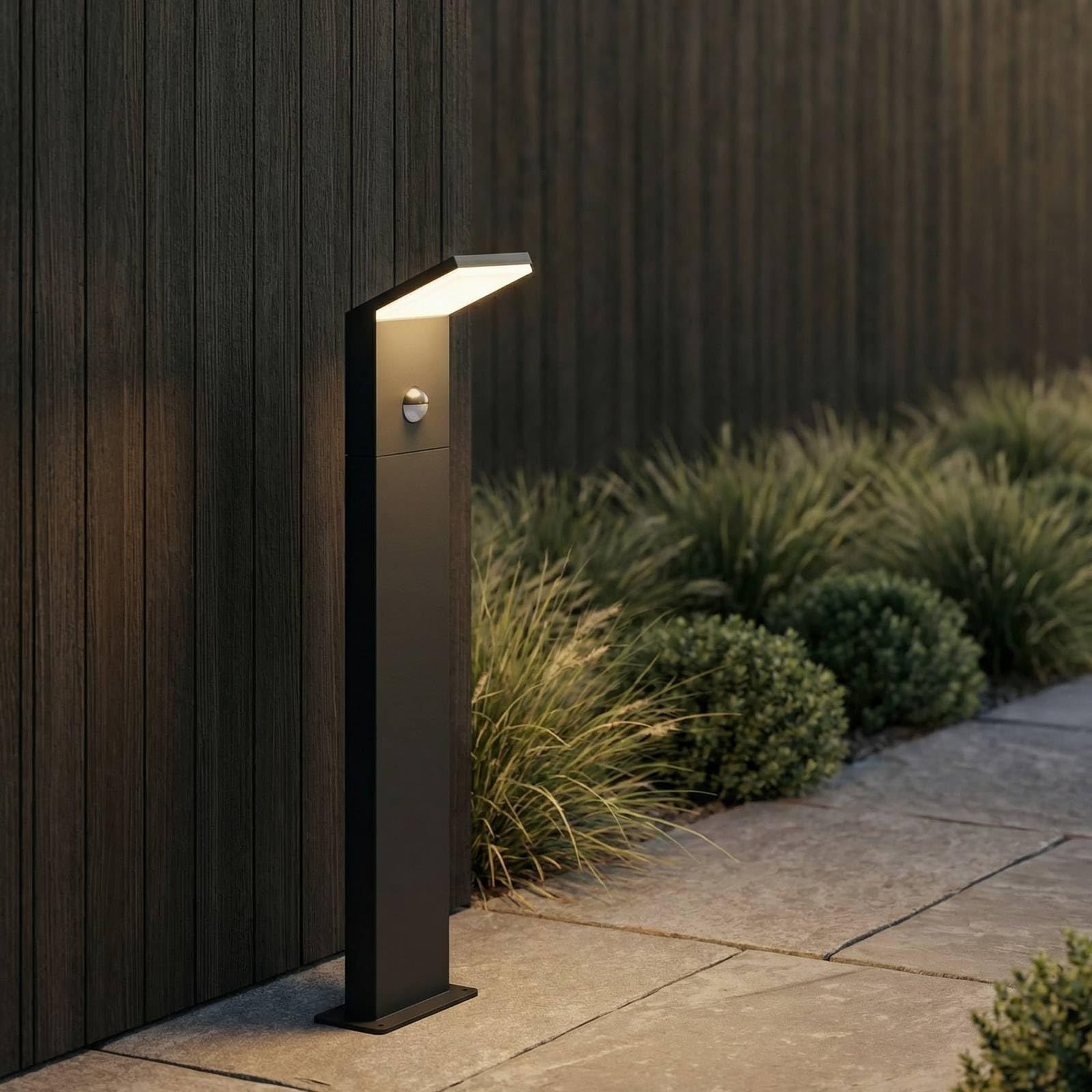 Lucande LED Wegeleuchte/Pollerleuchte 60 cm mit Bewegungsmelder, Außenleuchte spritzwassergeschützt IP54 8,5W