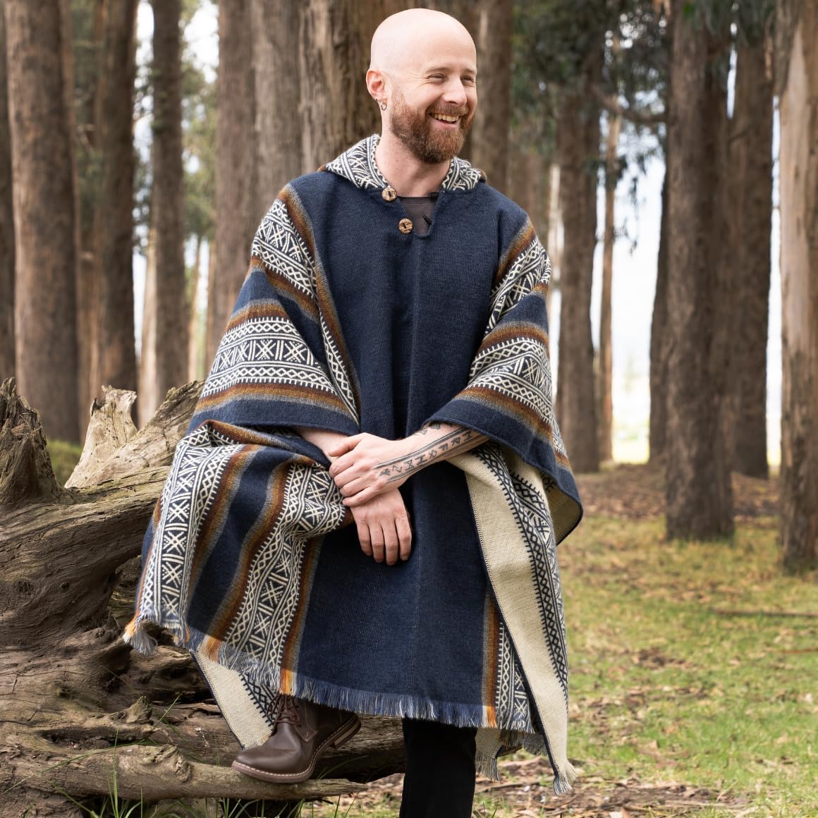 QISU Alpaca Wool Poncho, Handmade in Ecuador, Thick, Warm and Alpaca Wool Poncho, Lightweight and Soft - Image 2