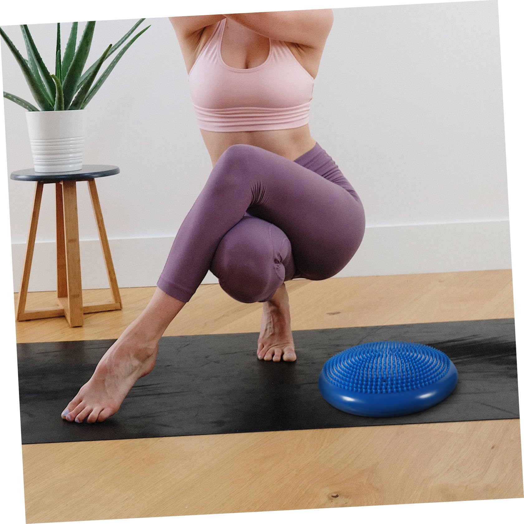 ERINGOGO Coussin Dassise Gonflable Bleu pour et Stabilité Coussin Lombaire Ergonomique pour Soulager Dos et Muscles Du Tronc avec Pompe Manuelle Incluse Couleur Aléatoire Couleur Aléatoire