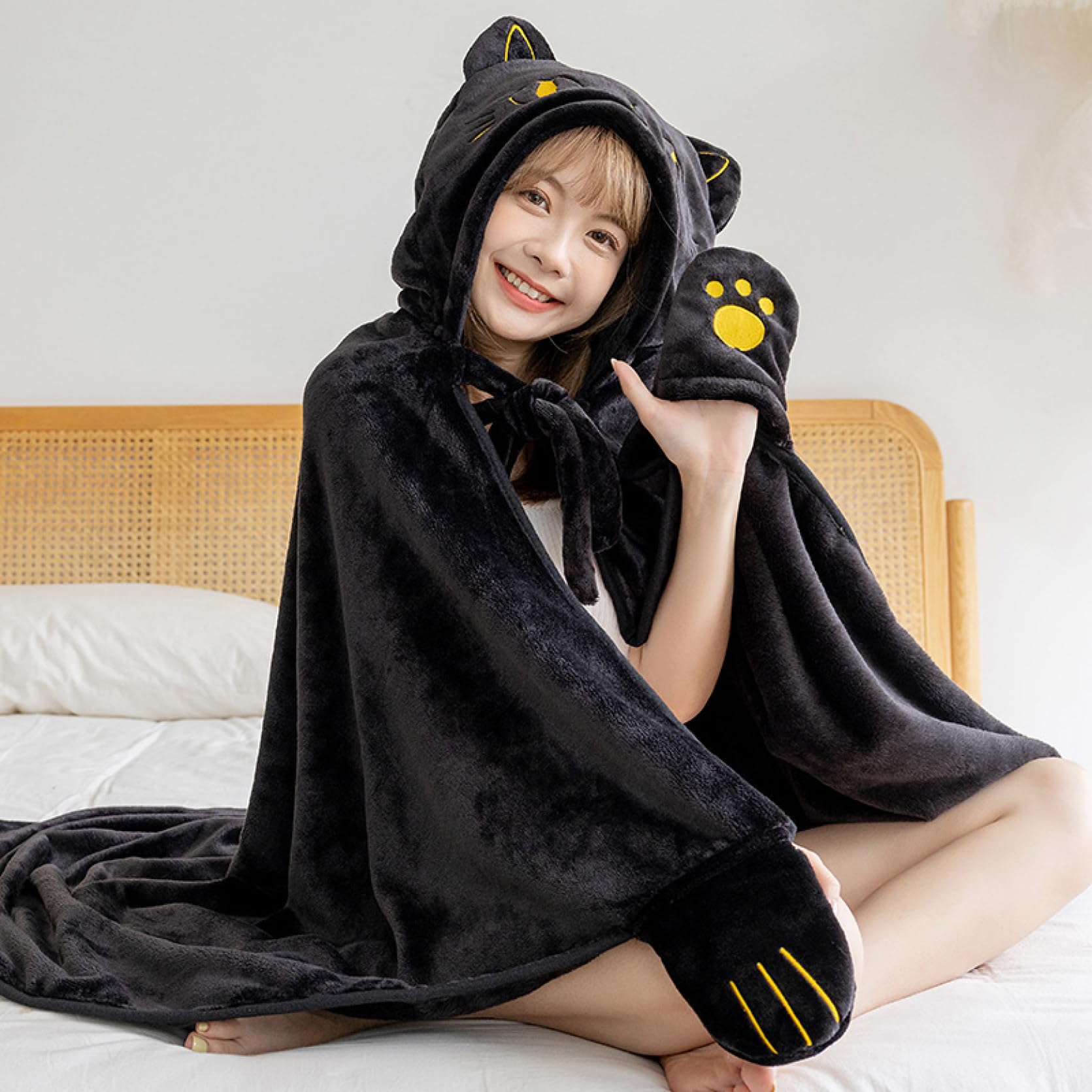 Amazon｜着る毛布 子供 大人用 ポンチョにもなる2way フード付 冷え