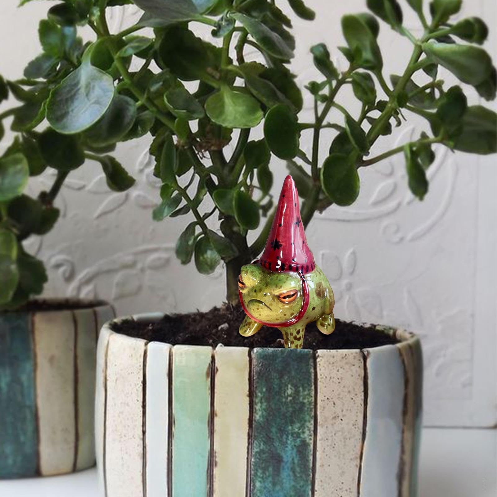 Dekoracje ogrodowe żaba, posągi żab do ogrodu - Figurka z żywicy małej żaby w kapeluszu czarownicy | Ręcznie malowany ornament bonsai rzeźba