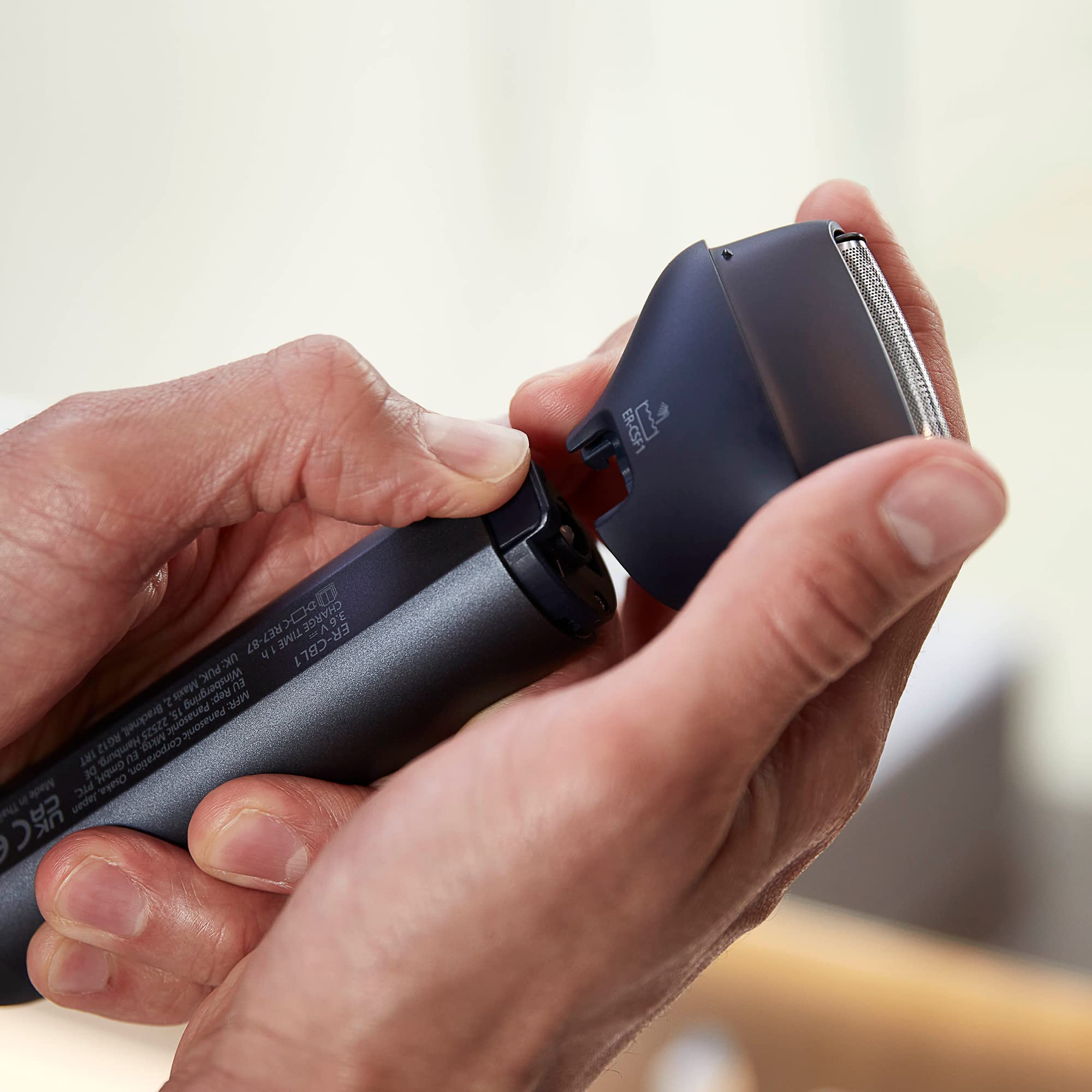 Panasonic MULTISHAPE Sistema Modular de Cuidado Personal ER-CSF1, cabezal de afeitado eléctrico de 3 hojas para hombre con batería recargable iones litio