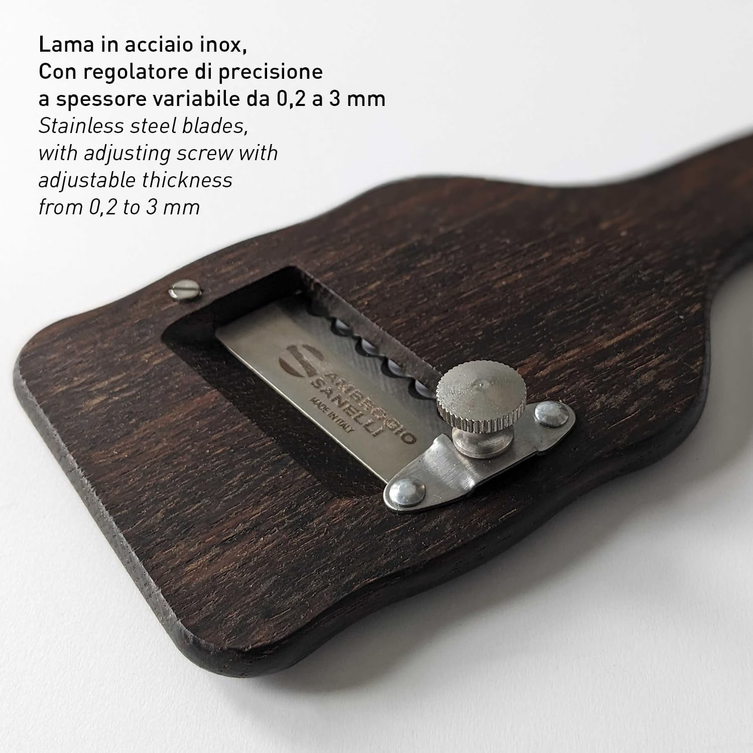 Ambrogio Sanelli Kit Tartufo con Affettatartufi in Legno Rovere Fumigato e Contenitore Tartufo Tuber-Pack - Affettatartufi con Lama Ondulata Regolabile in Acciaio Inox