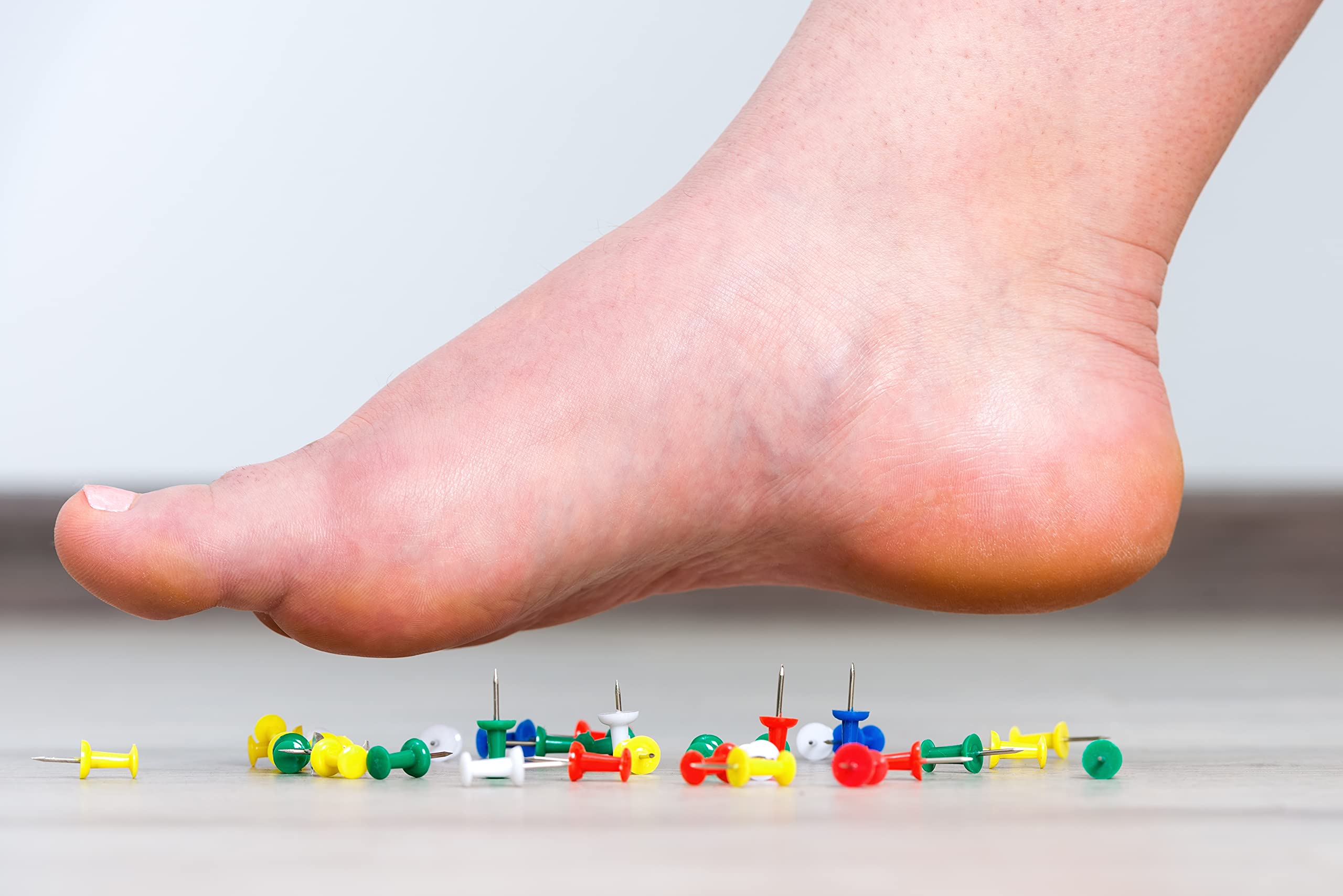 KINGMED Plantillas Ortopédicas para Pie Sensible Hallux Valgus Callos Plantilla para Zapatos con Soporte de Arco Metatarsal Termoplástico Rigidizador Cubierta de Tela de Gamuza 1 Par x 2 Piezas 39