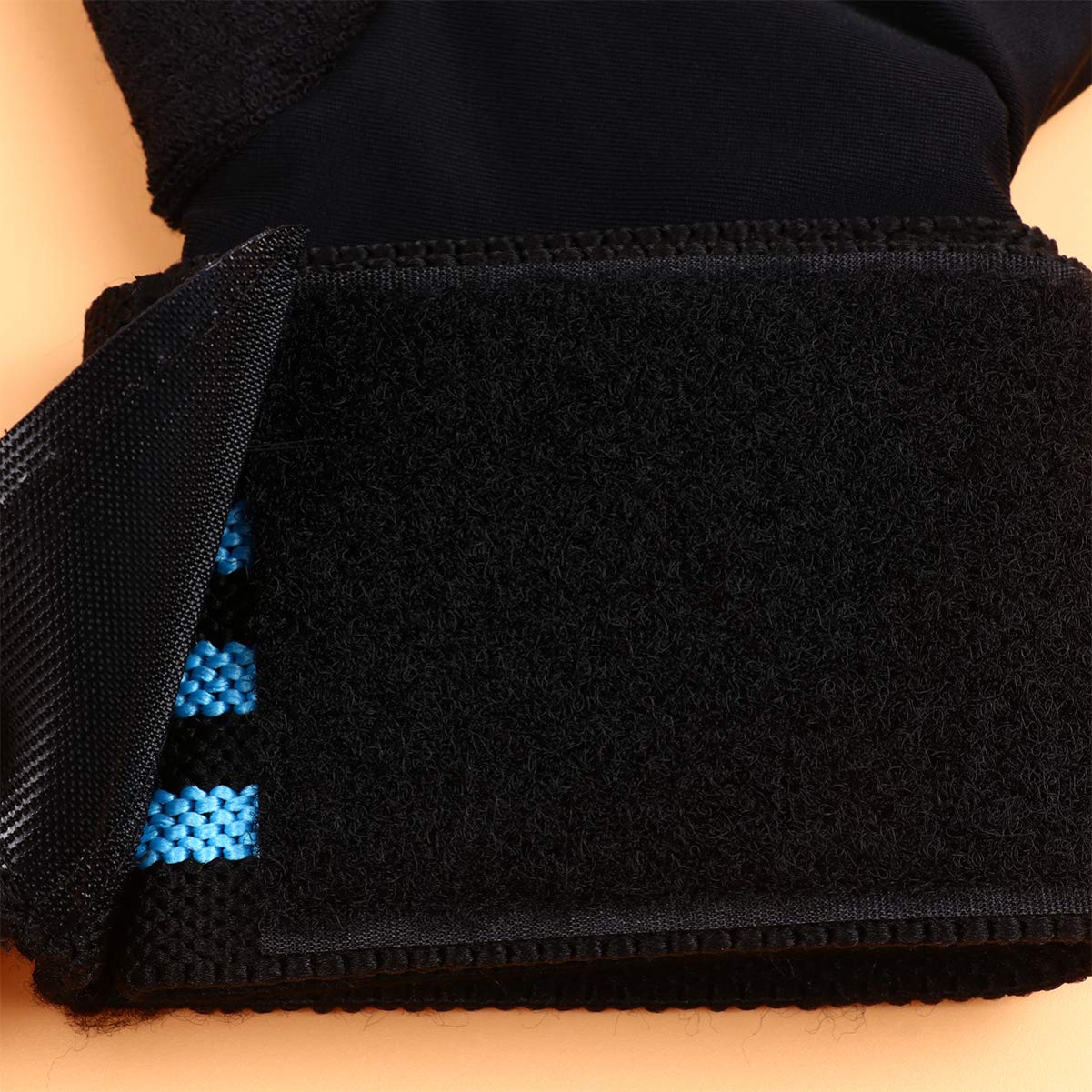 Toddmomy Lot De 3 Paires De D'haltérophilie De Fitness Demi-Doigts De Musculation D'extérieur Protège-Poignets Paumes Protectrices pour Équipement De Sport