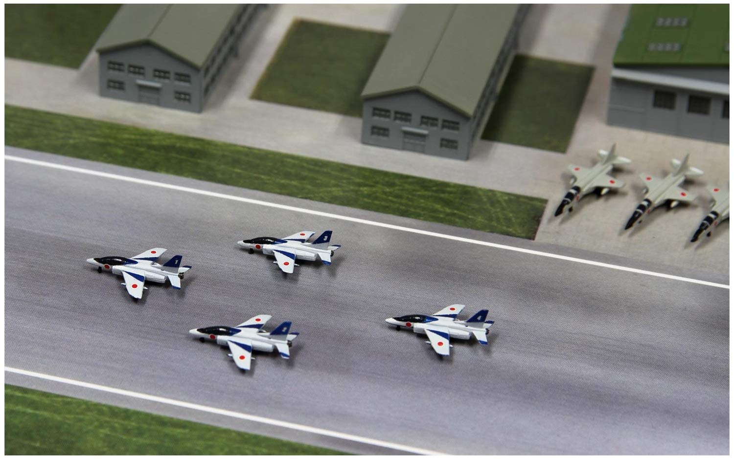 Amazon | ピットロード 1/700 SPSシリーズ 航空自衛隊基地 ペーパー