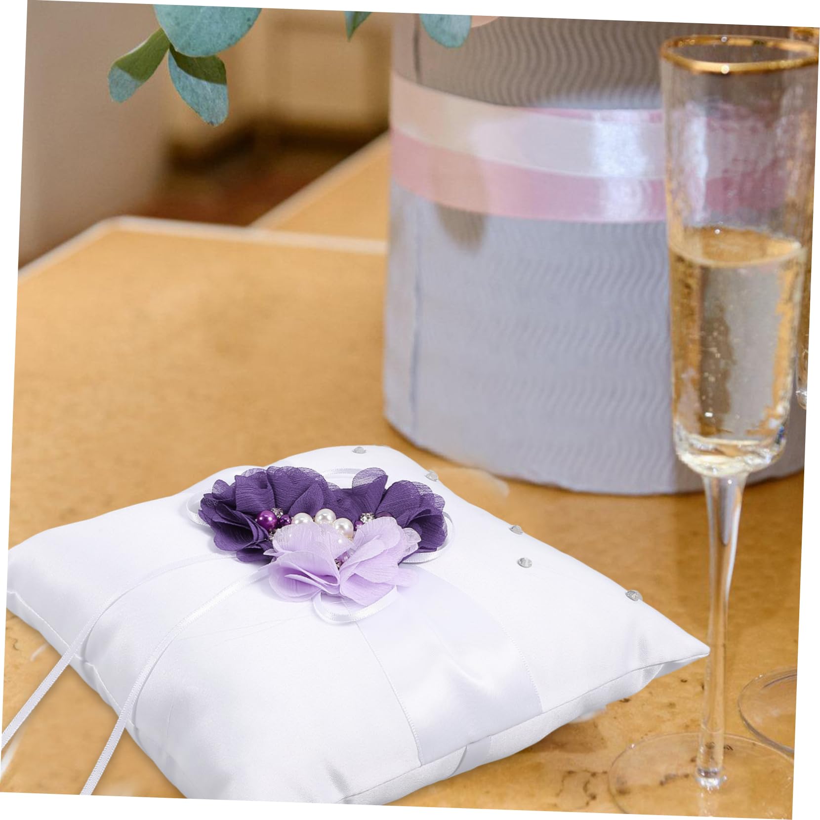 Hemobllo Elegant Wedding Ring Pillow with Pearl Flower Decoration for Ring Bearer Soft Texture Lightweight Design for Wedding Ceremony Taro Purple
