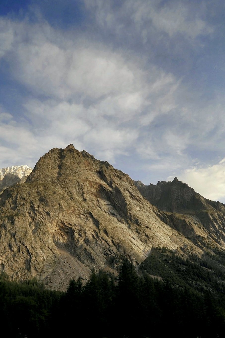 CREATESPACE Mont Blanc Summit Courmayeur Italy Journal: 150 page lined notebook/diary