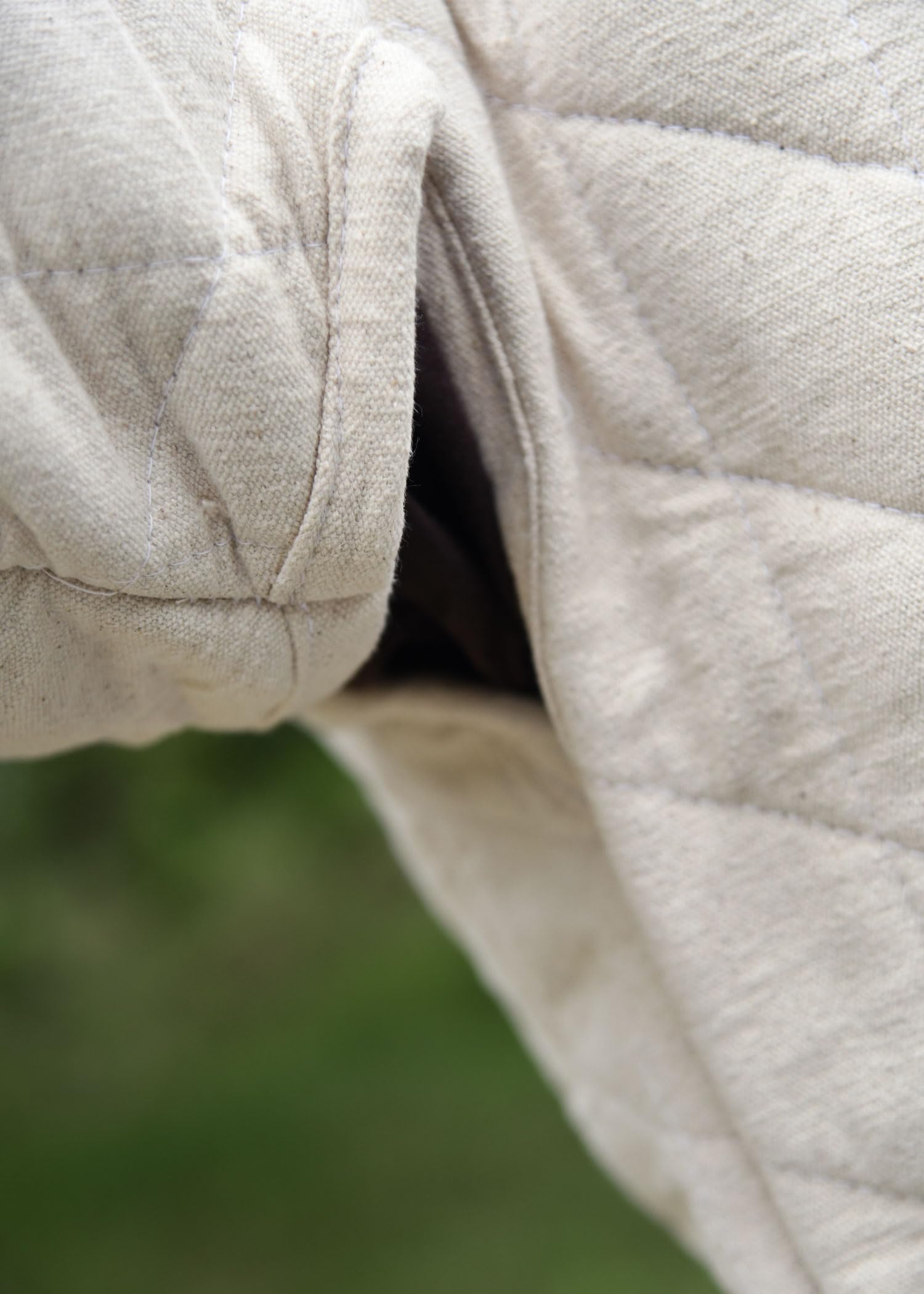 Ulfberth Starker Gambeson mit Lederriemen und Schnallen, Schwarz aus Segeltuch mit Füllung aus Wolle für Mittelalter Schaukampf LARP Wikinger - Lang