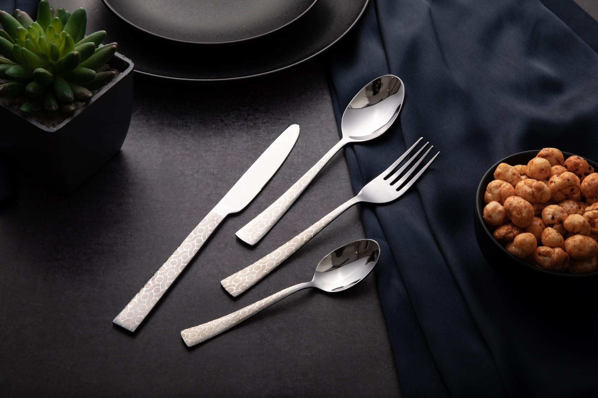 Montavo Cutlery Set - 24 Piece Stainless Steel -7