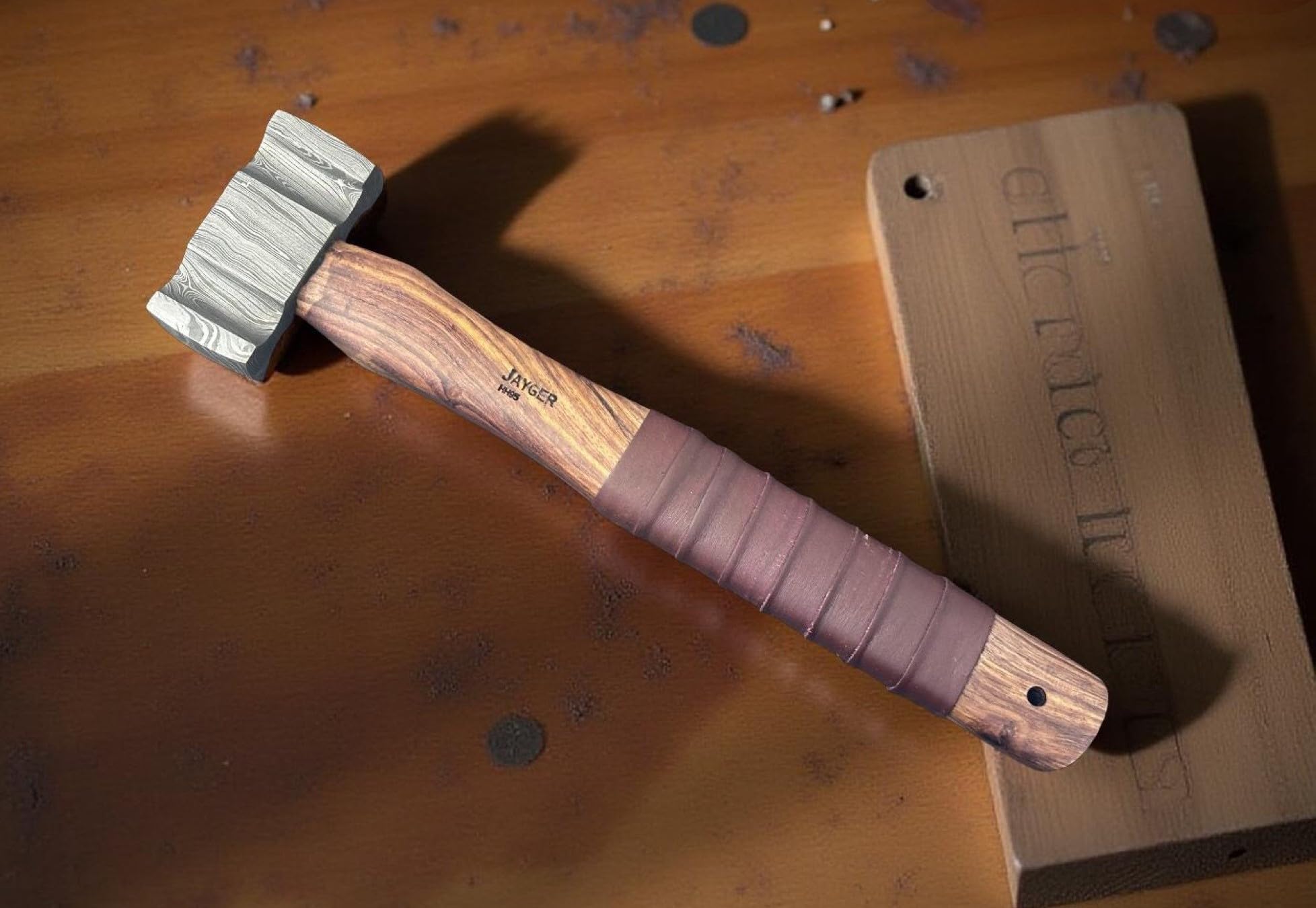 Martillo de acero de Damasco hecho a mano, mango de madera, agarre de cuero, herrero, 22 0z, acero plegado totalmente funcional con capas verdaderas,
