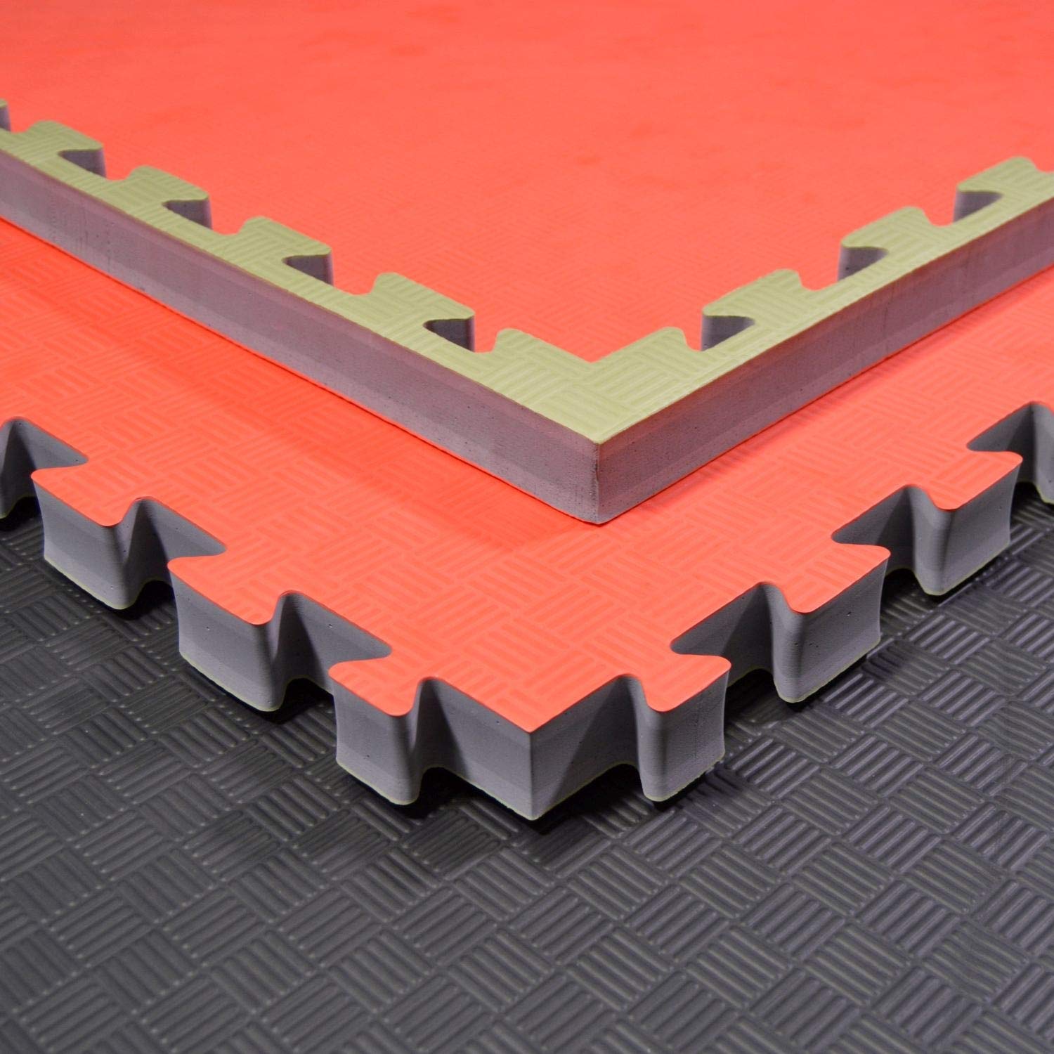 Kampfsportmatte rot-grün - 100 x 100 x 4 cm - Verzahnte Ränder - Wendematte, Trainingsmatte - Judo, Karate, Ju-Jutsu, Taekwondo