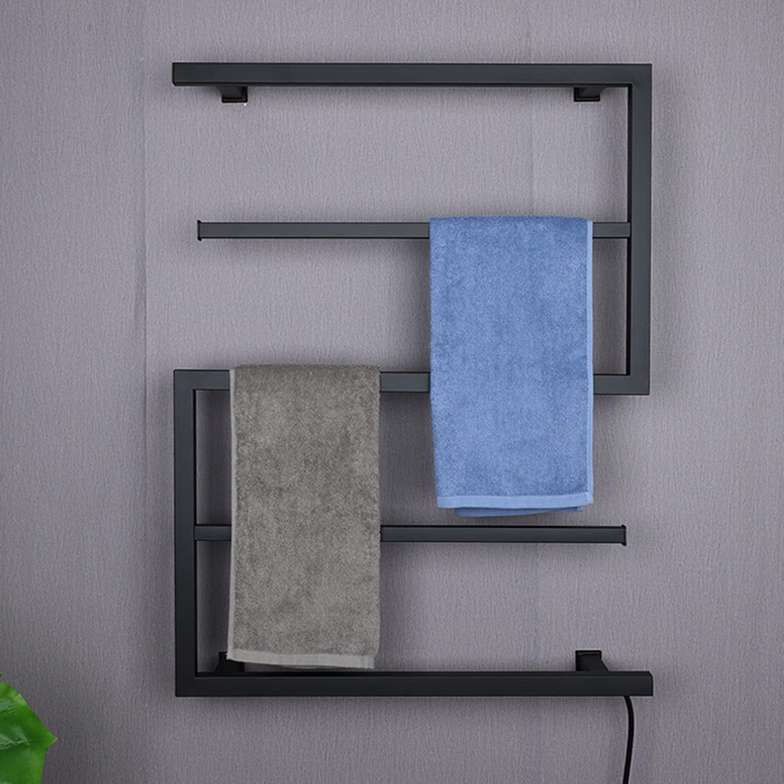 Toallero de acero inoxidable negro mate con termostato para un baño vanguardista