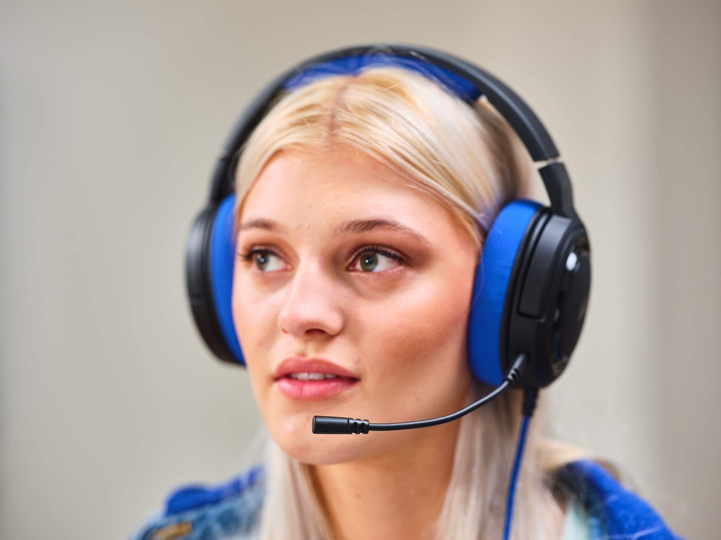 CORSAIR HS35 Casque de Jeu Filaire Stéréo Léger Multiplateforme - Microphone Unidirectionnel Détachable - Membranes en Néodyme - PC, PS5, PS4, Xbox, Nintendo Switch, Mobile - Bleu