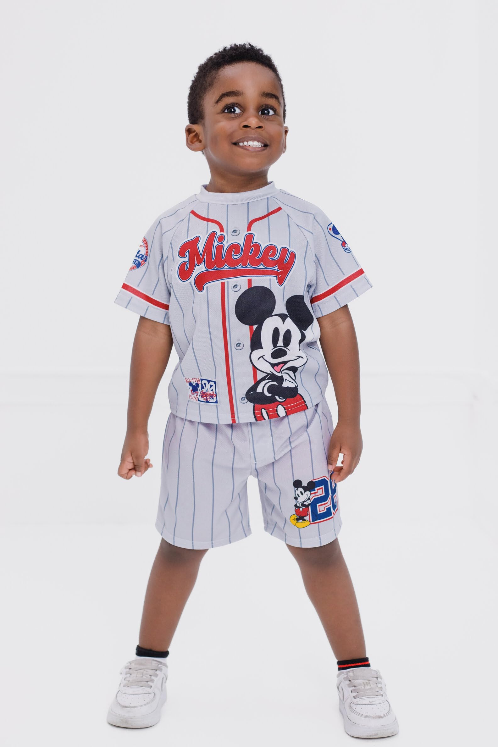 Disney Conjunto de camiseta y pantalones cortos de malla para bebés a niños grandes (12 meses - 10-12)
