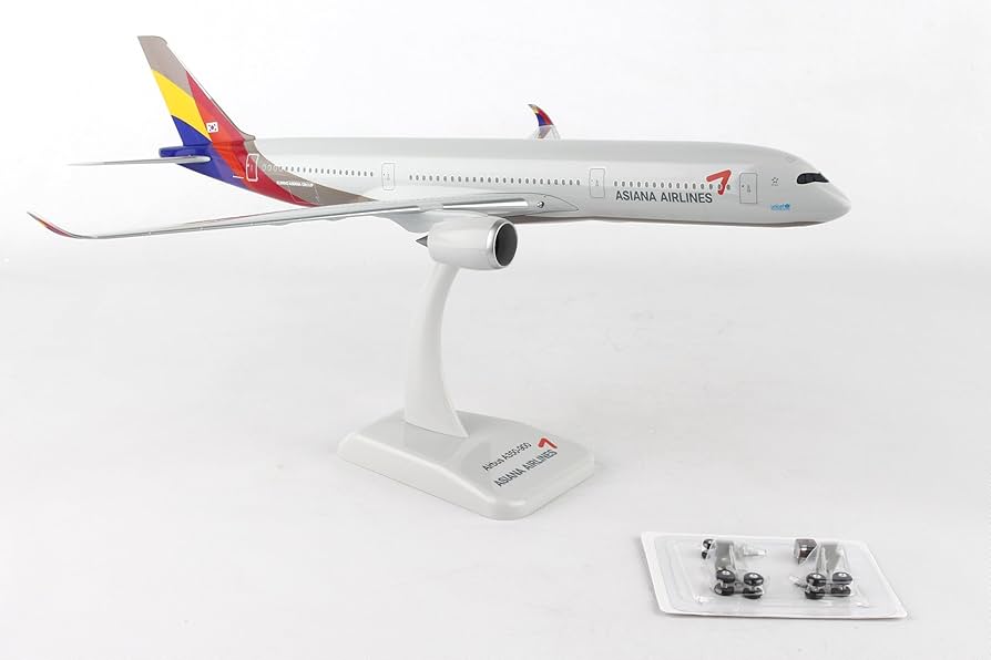 アシアナ航空ASIANA AIRLINES A350-900 モデル 1/200 Hogan Wings A350-900 アシアナ航空 1/200 ※プラ製 [10307GR]