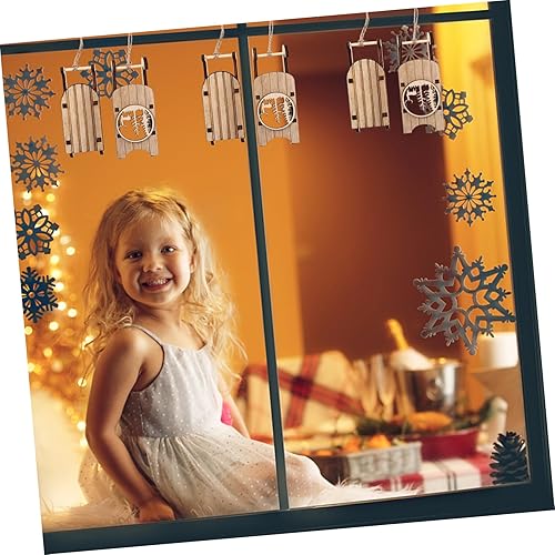 Miniatura 9 de EXCEART 12 piezas de trineo de madera, adornos de Navidad, adornos de Navidad, adornos de árbol de Navidad, colgantes de trineo, ventana de trineo