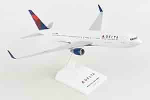 (未使用･未開封品)　SKY MARKS 1/150 767-300 デルタ航空 2007カラー 完成品 sdt40b8 Amazon | SKY MARKS 1/150 767-300 デルタ航空 2007カラー 完成