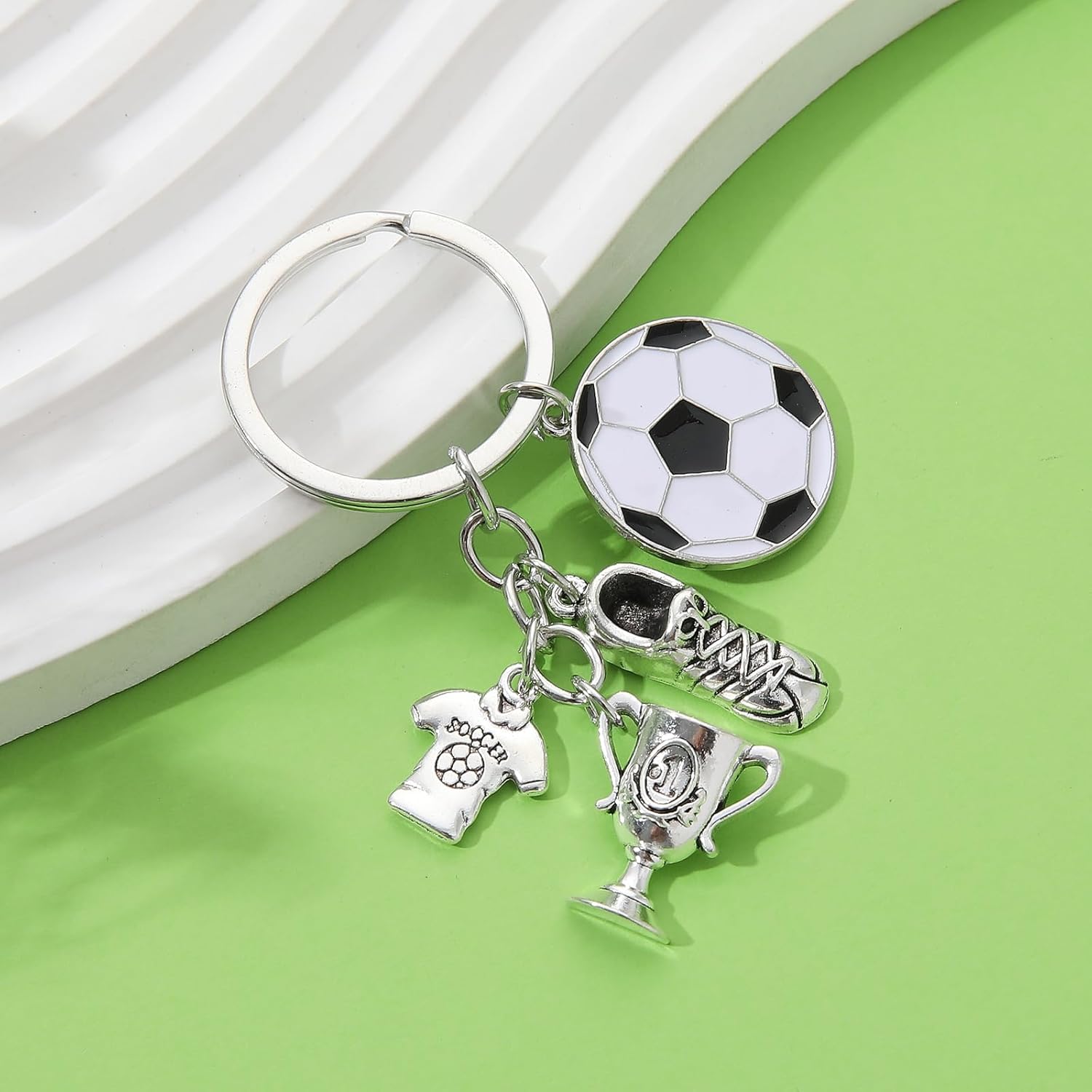 PHAETON 20PCS Soccer Ball Keychains Football Key Chain Sports Ball Key Ring for Team Souvenir, Sport Rewards, Event Giveaways, Soccer Fan Gifts