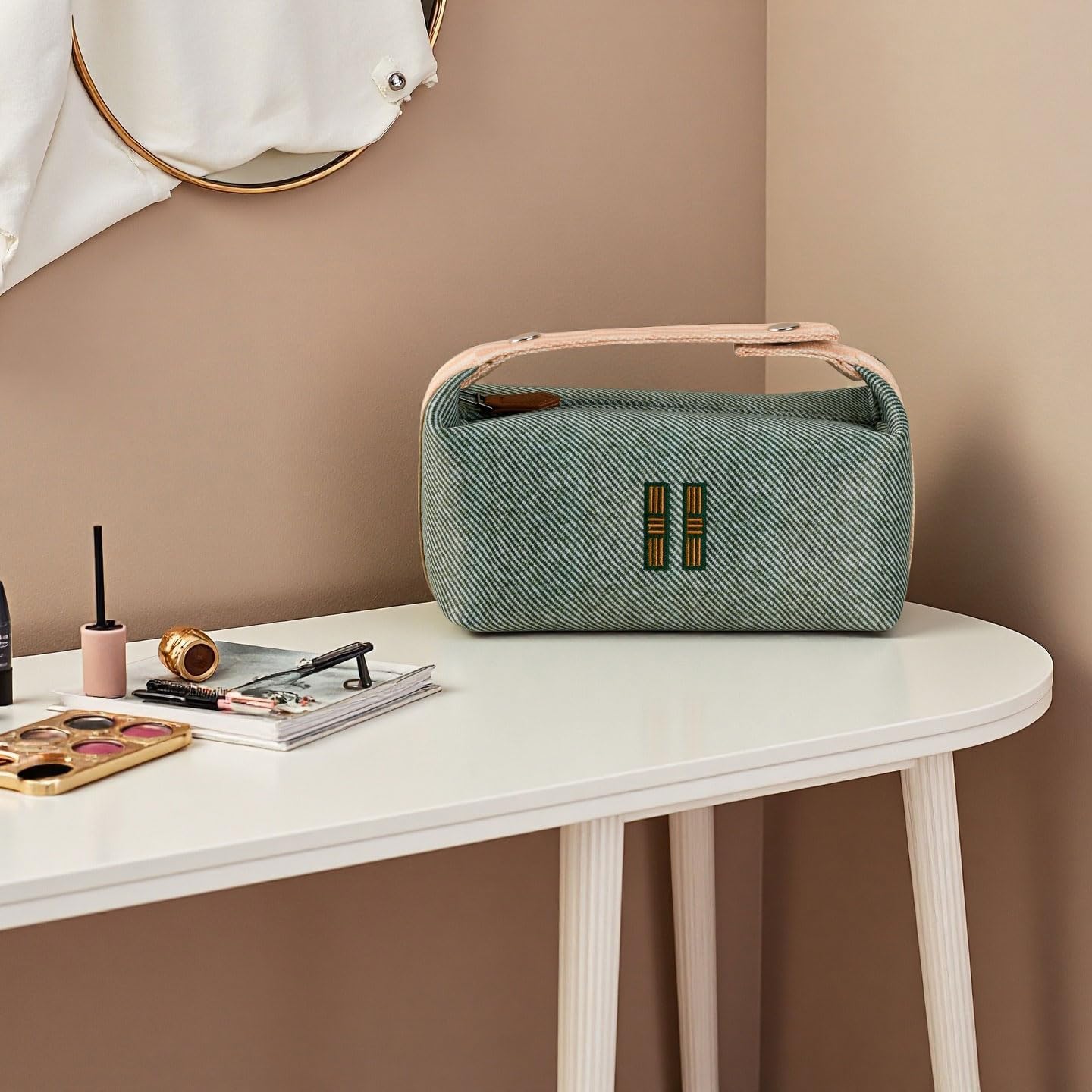 Fashion Makeup Bag for Women, Orange Red Canvas Make up Travel Bag, Hanging Cosmetic Bag Organizer for Wome