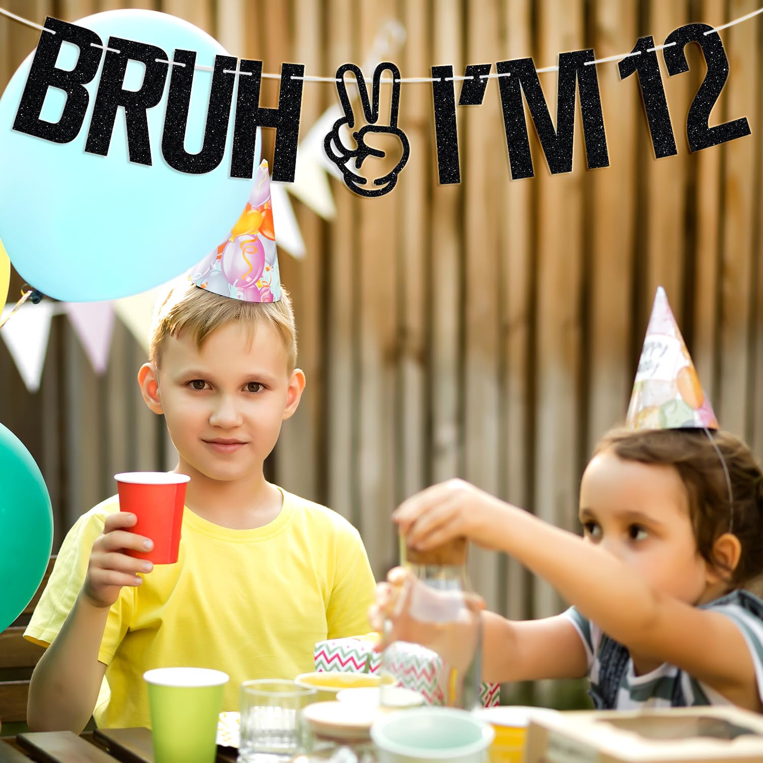 Partydecoratie voor 12e verjaardag zwart
