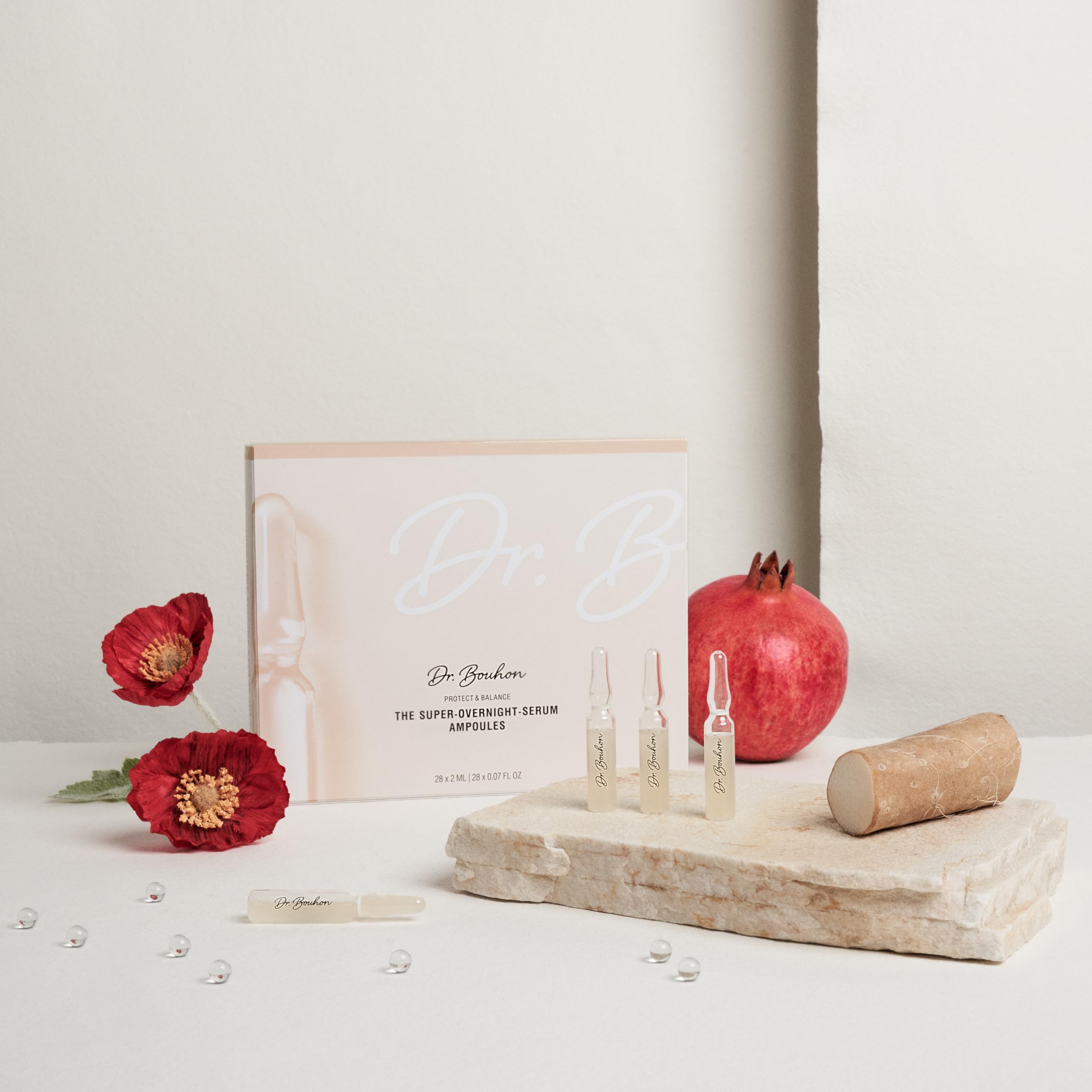 The Super Overnight Serum Ampoules (28 x 2ml) - Nachtpflege mit Oligo-Hyaluronsäure & Phytoöstrogenen - straffend, beruhigend & antioxidativ - vegan & dermatologisch getestet