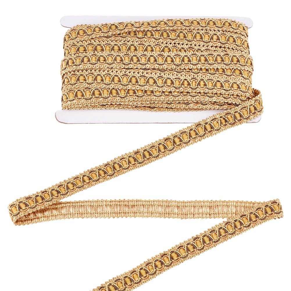 Bordure tressée dorée pour customiser un vêtement usé ou créer des oreillers originaux